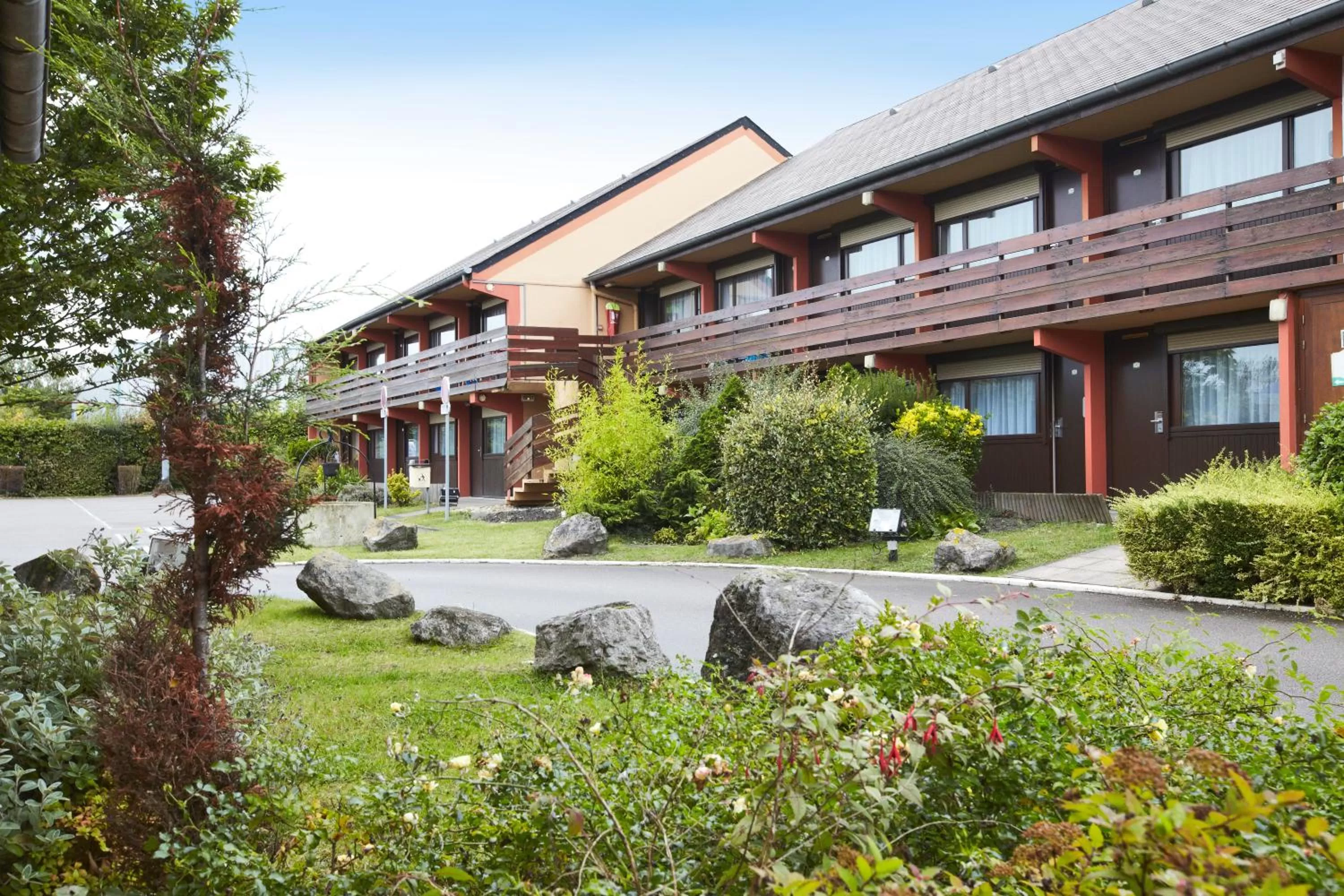 Garden in Campanile Dunkerque Est - Armbouts-Cappel