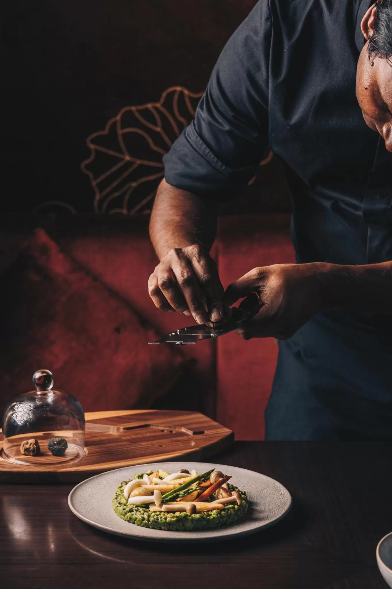 Restaurant/places to eat in JA Lake View Hotel, Dubai