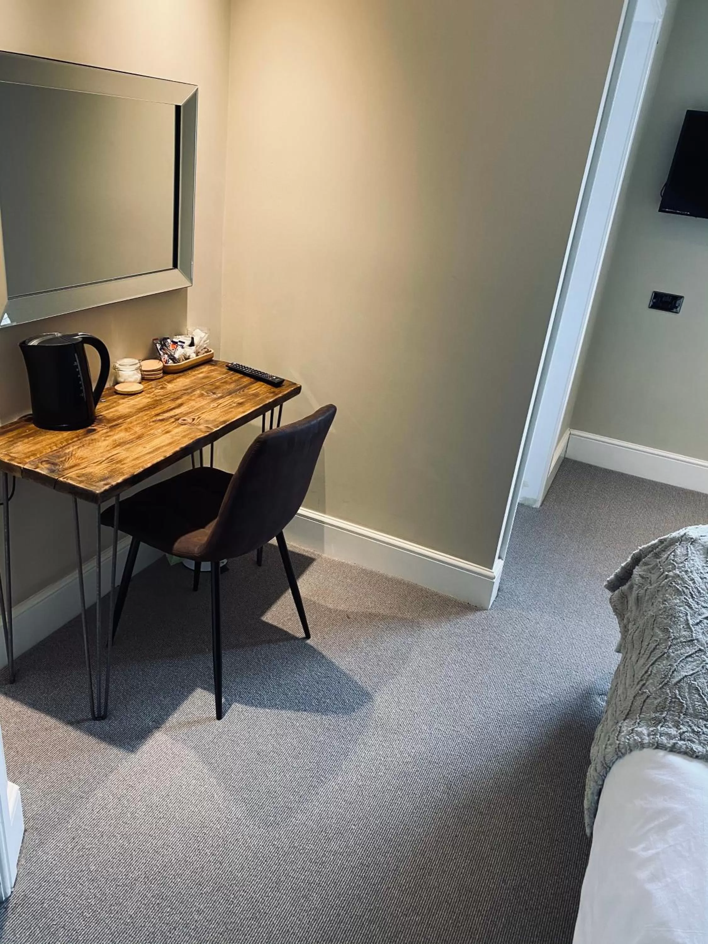 Coffee/tea facilities, Bed in The Station Restaurant & Bar