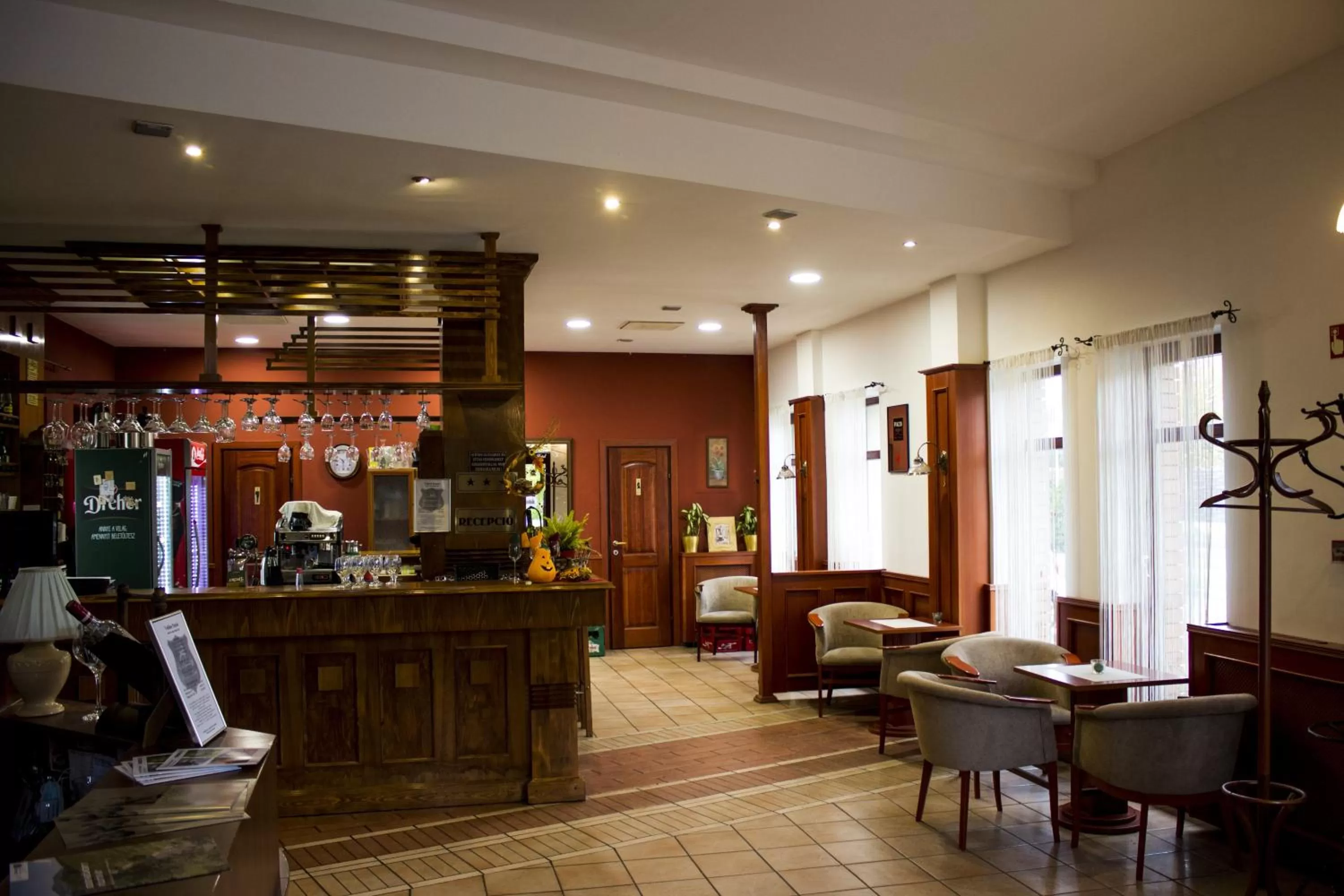 Lounge/Bar in Vadász Panzió és Étterem
