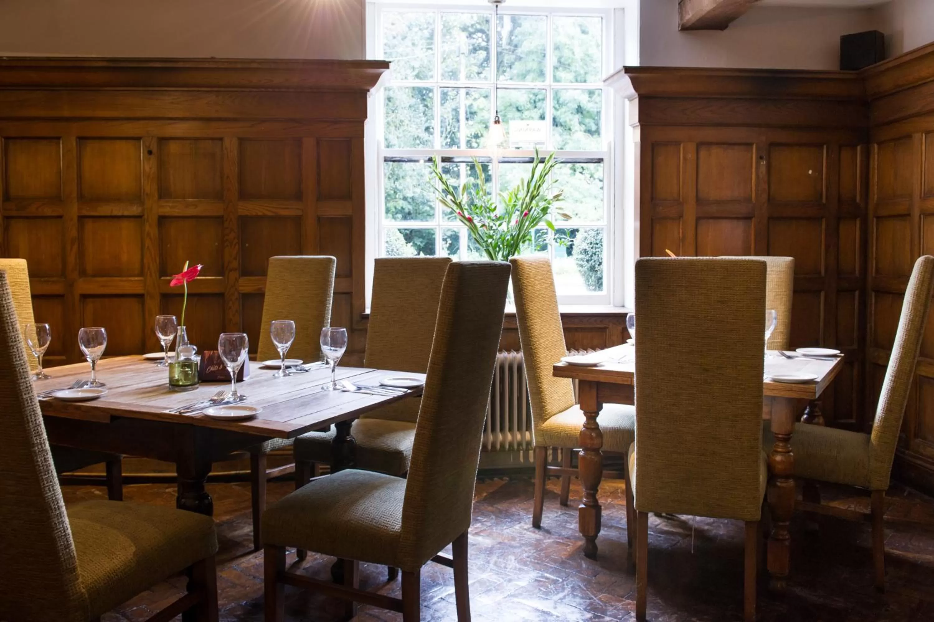 Restaurant/places to eat in The Bulls Head by Innkeeper's Collection