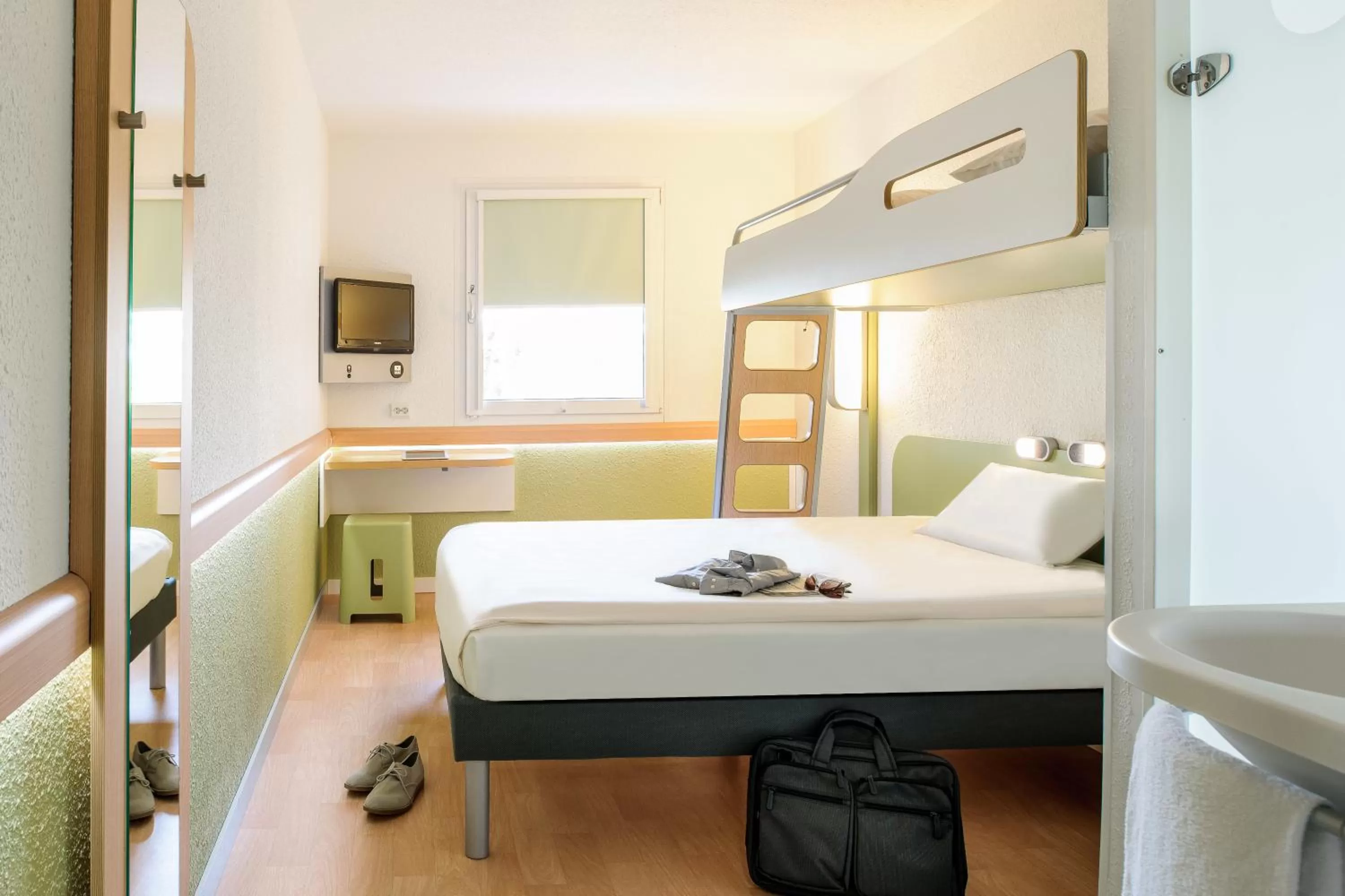 Bed in Ibis budget Berlin Potsdamer Platz