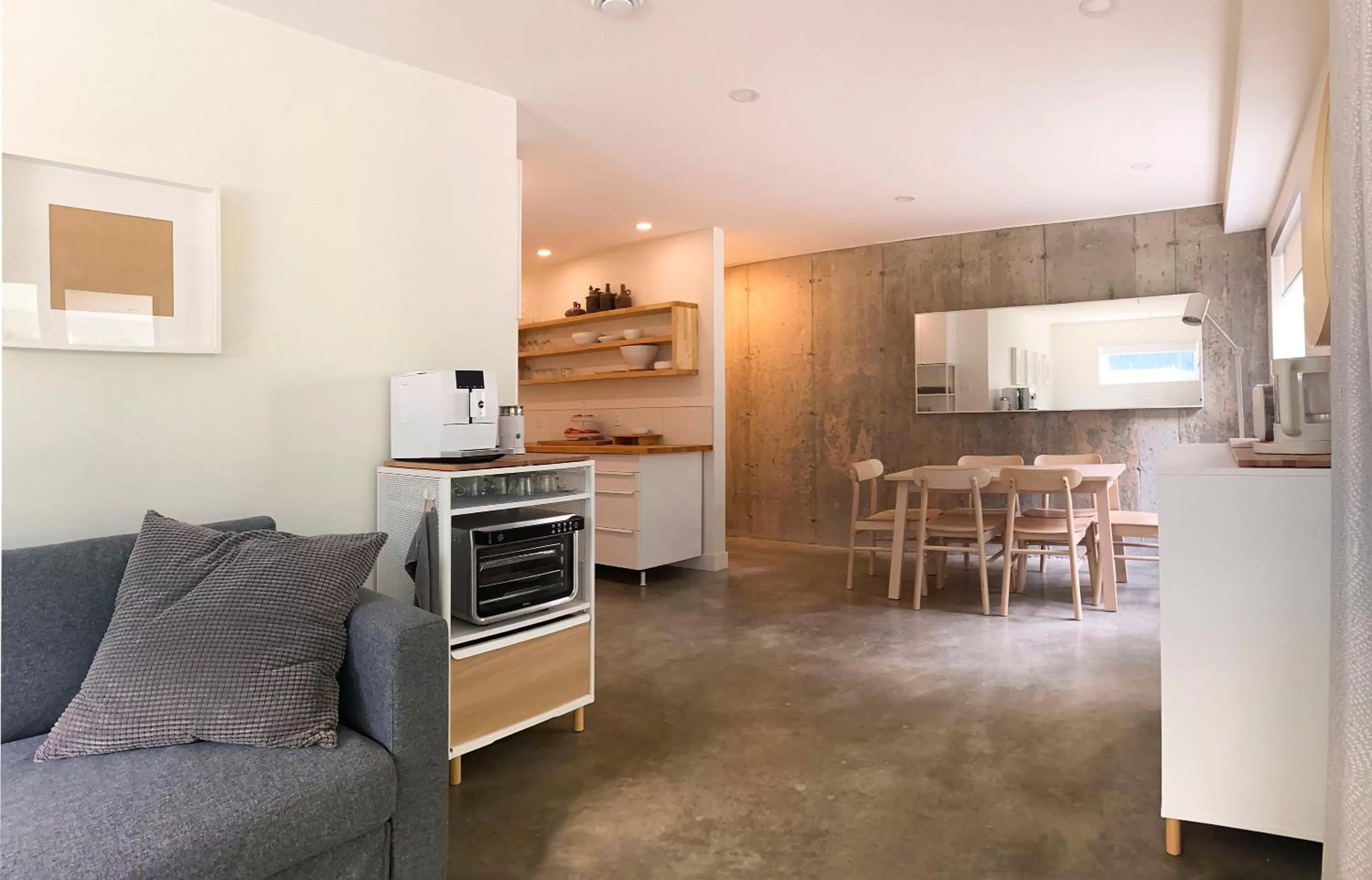 Coffee/tea facilities, Seating Area in Le Camp Caché Shefford