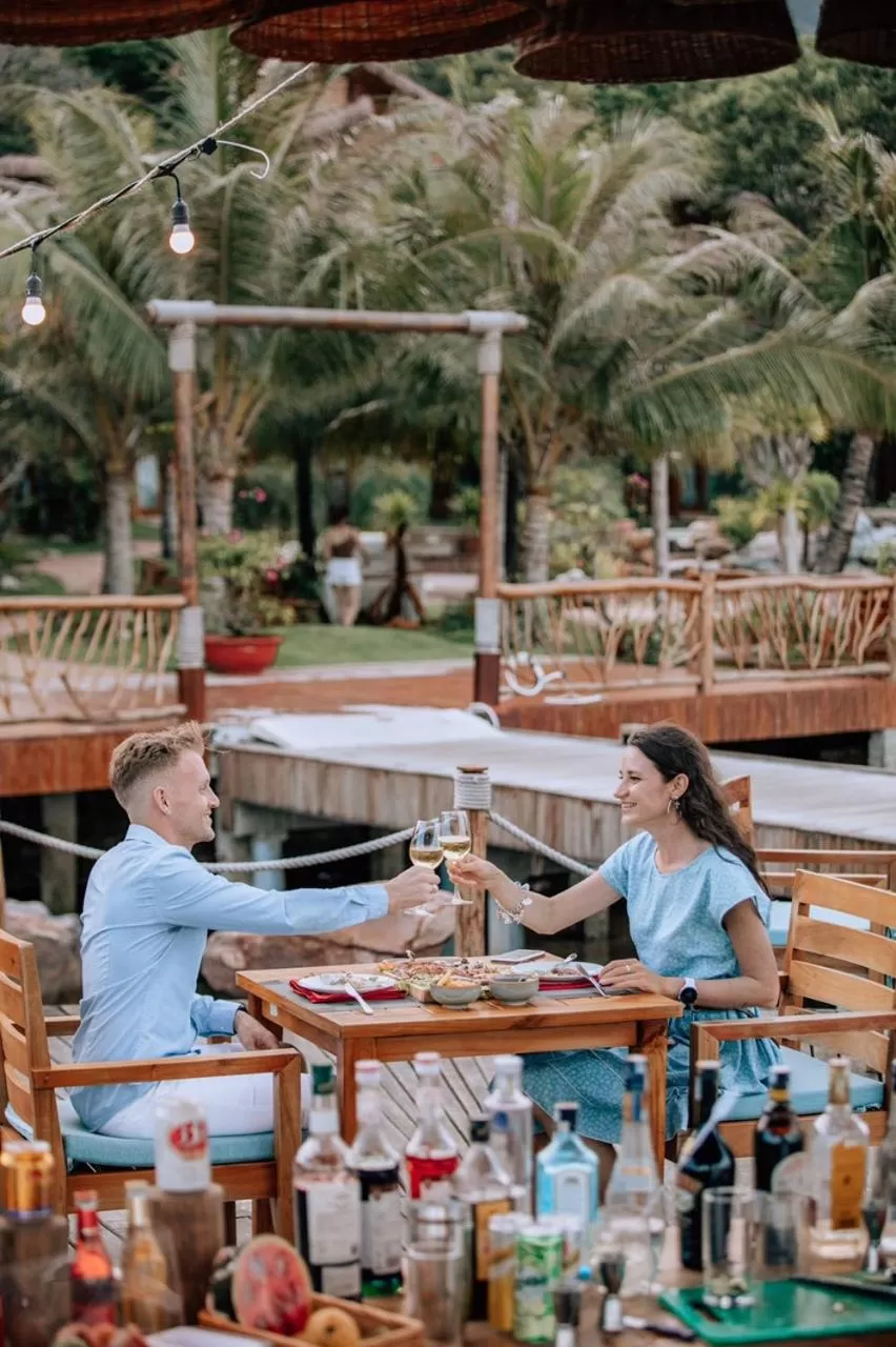 Property building in Rocks Beach Boutique