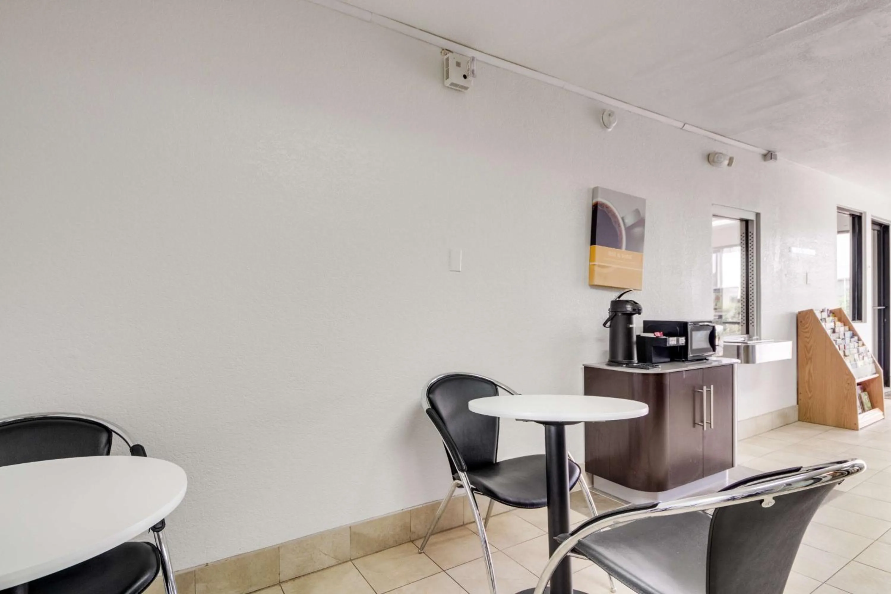 Library in Avera Suites