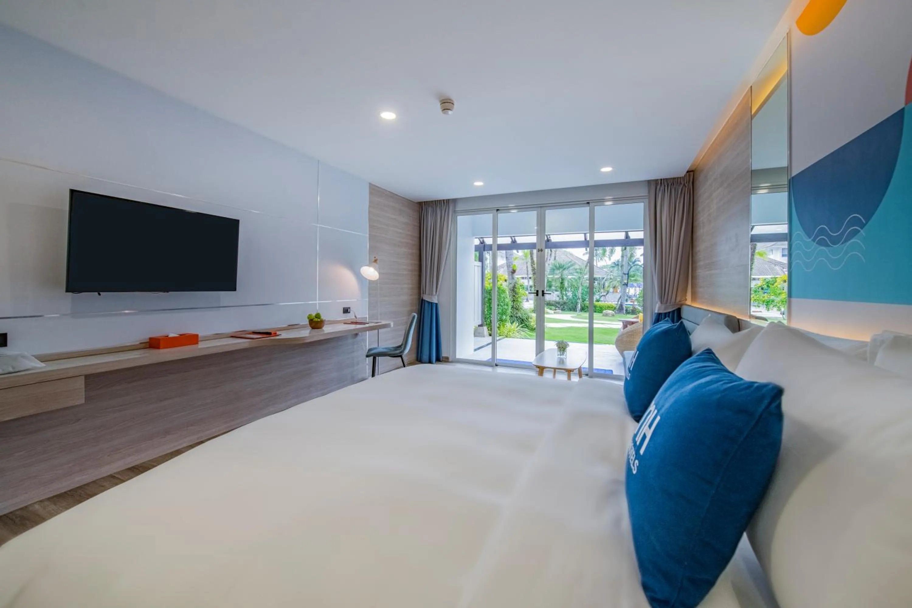 Bedroom, Bed in NH Boat Lagoon Phuket Resort