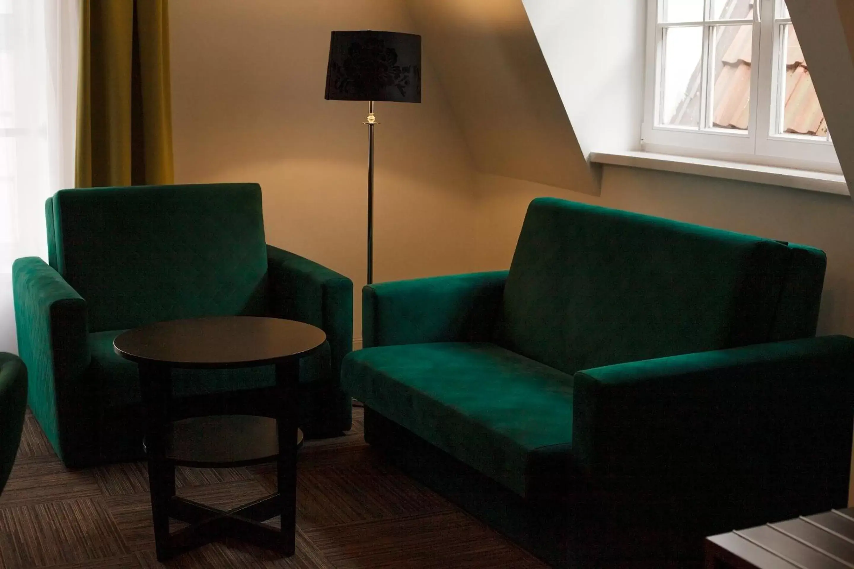 Deluxe Quadruple Room in Hotel Artus - Old Town Deluxe Quadruple Room in Hotel Artus - Old Town