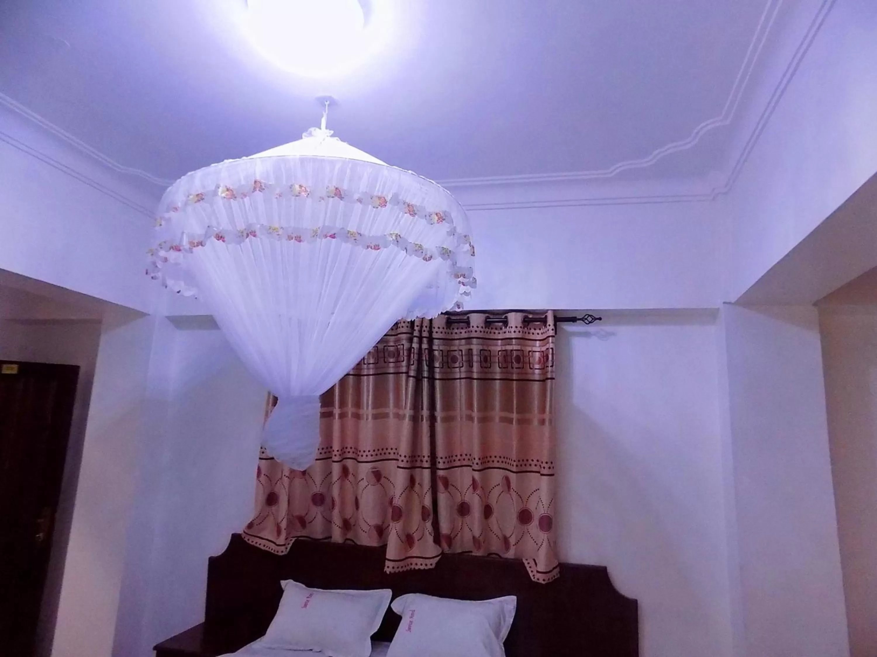 Photo of the whole room in Sunrise Hotel Kampala