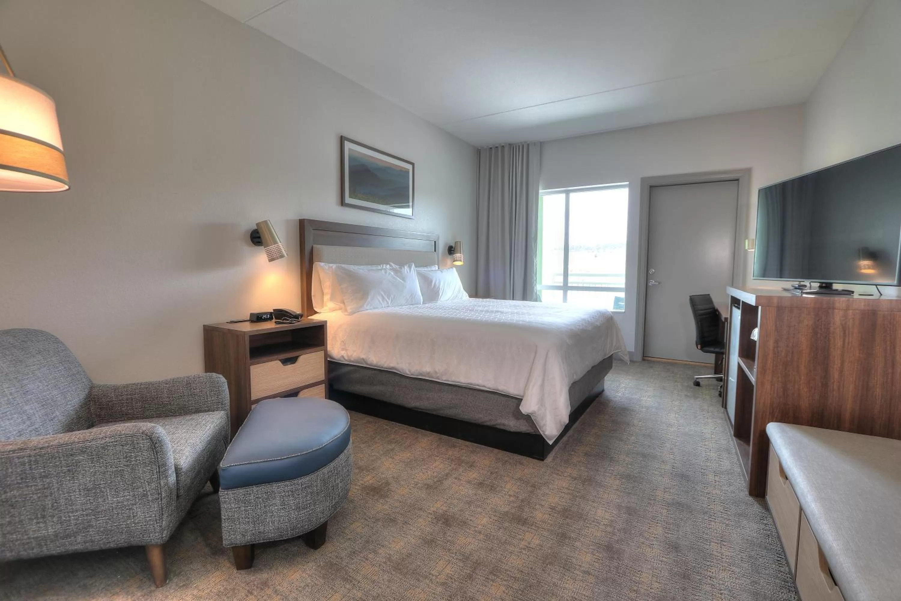Bedroom, Bed in Holiday Inn & Suites Pigeon Forge Convention Center by IHG