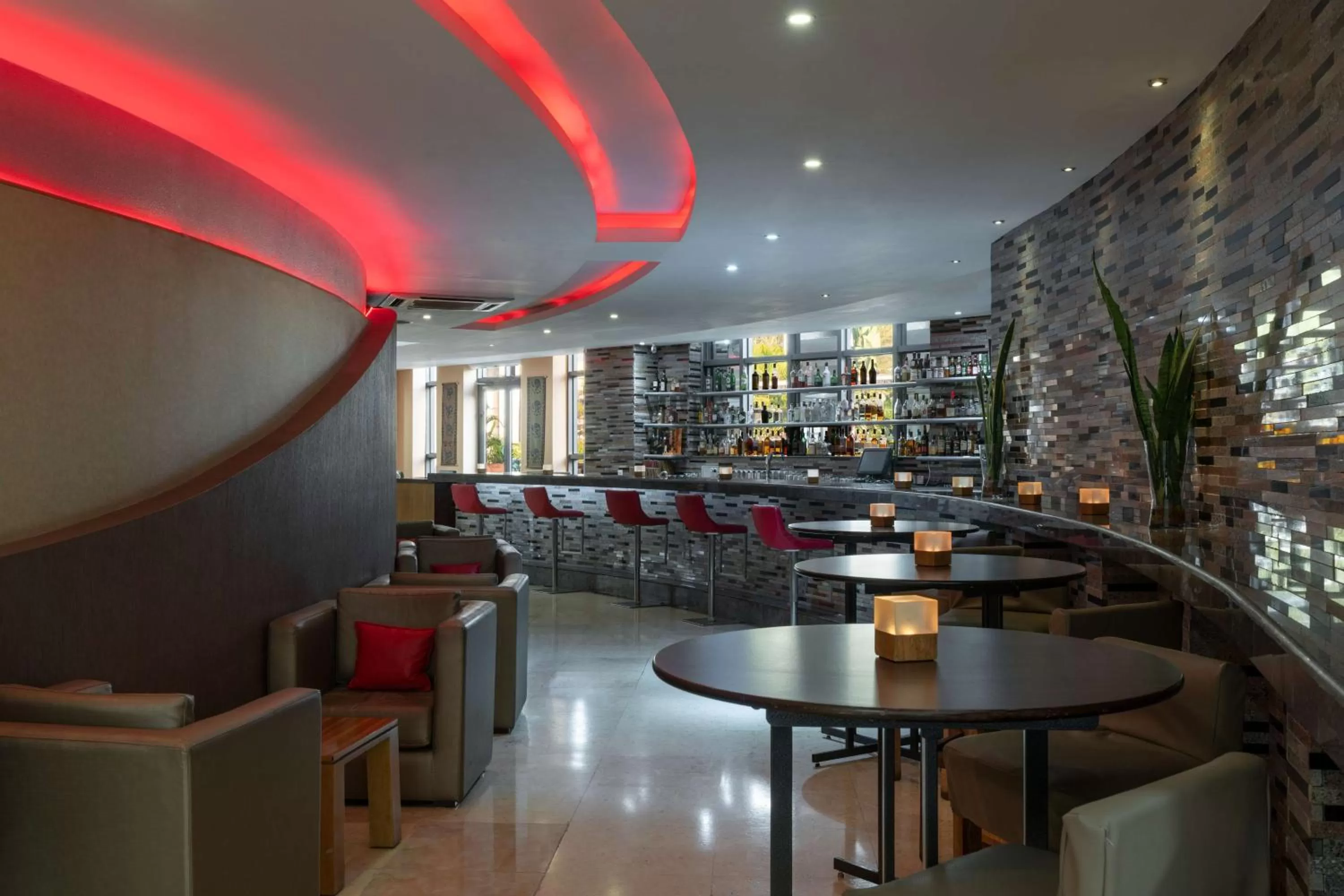 Lounge or bar in Radisson Blu Hotel Lusaka