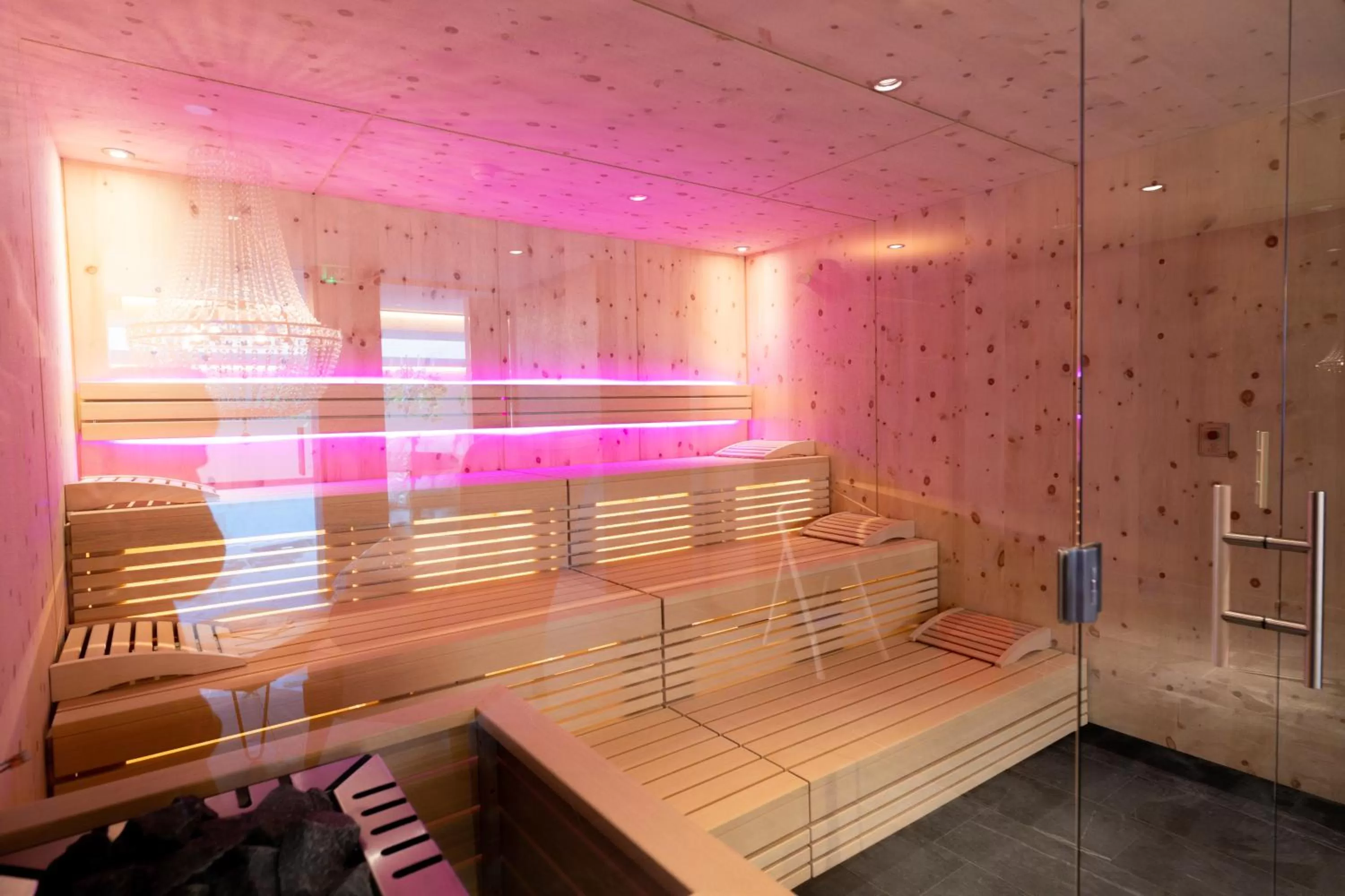 Sauna in Wellness Aparthotel "Lechlife" incl Pool - 400m zum SKILIFT