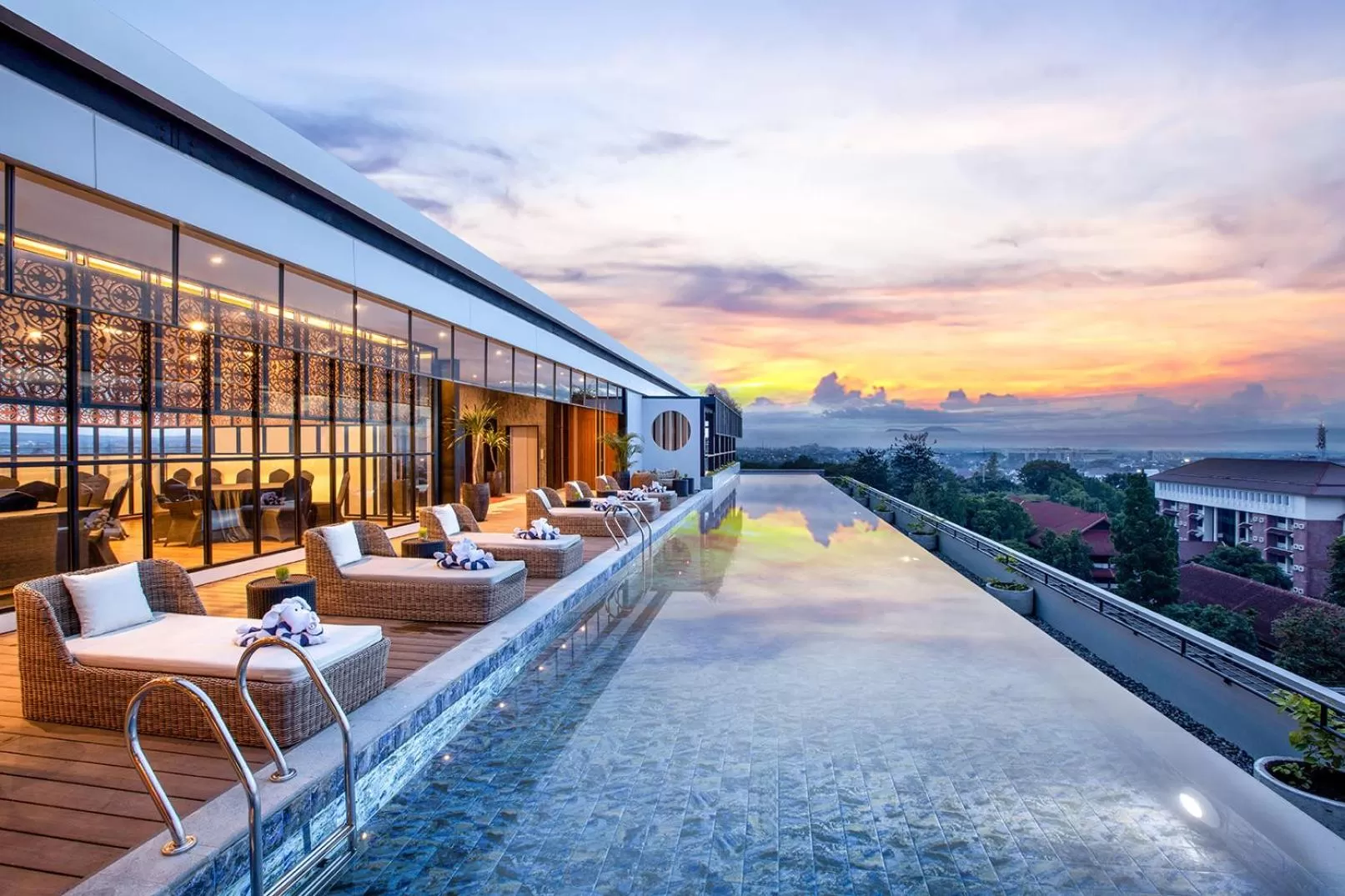 Swimming pool in The Manohara Hotel Yogyakarta