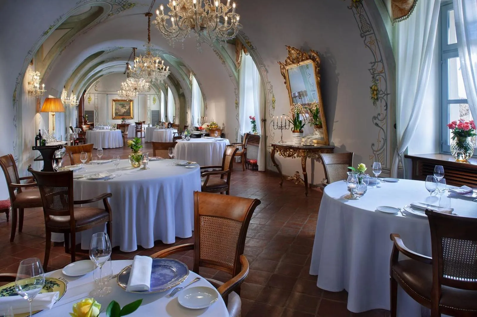 Restaurant/places to eat in Castello di Guarene