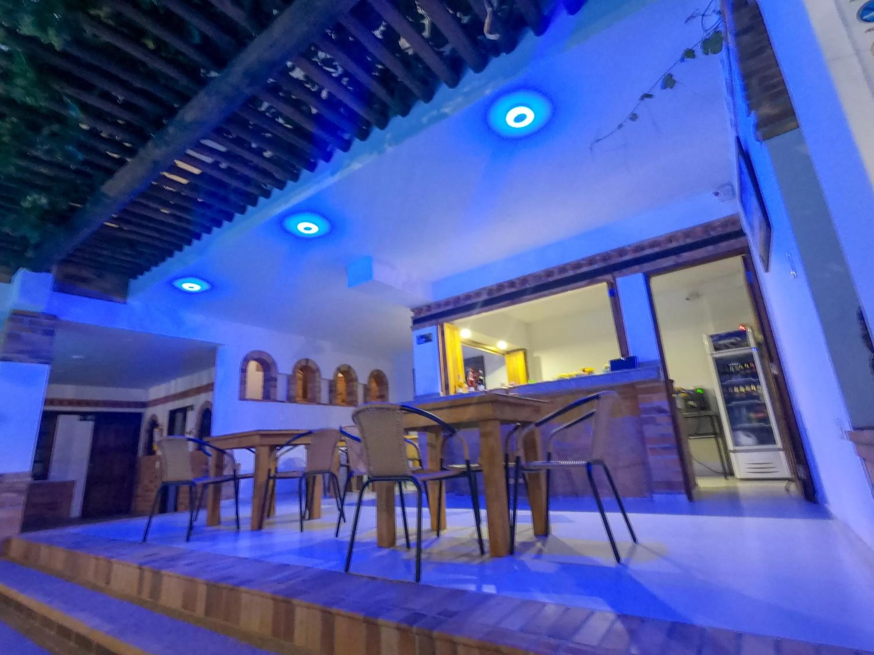 Food, Restaurant/Places to Eat in Camali Hotel