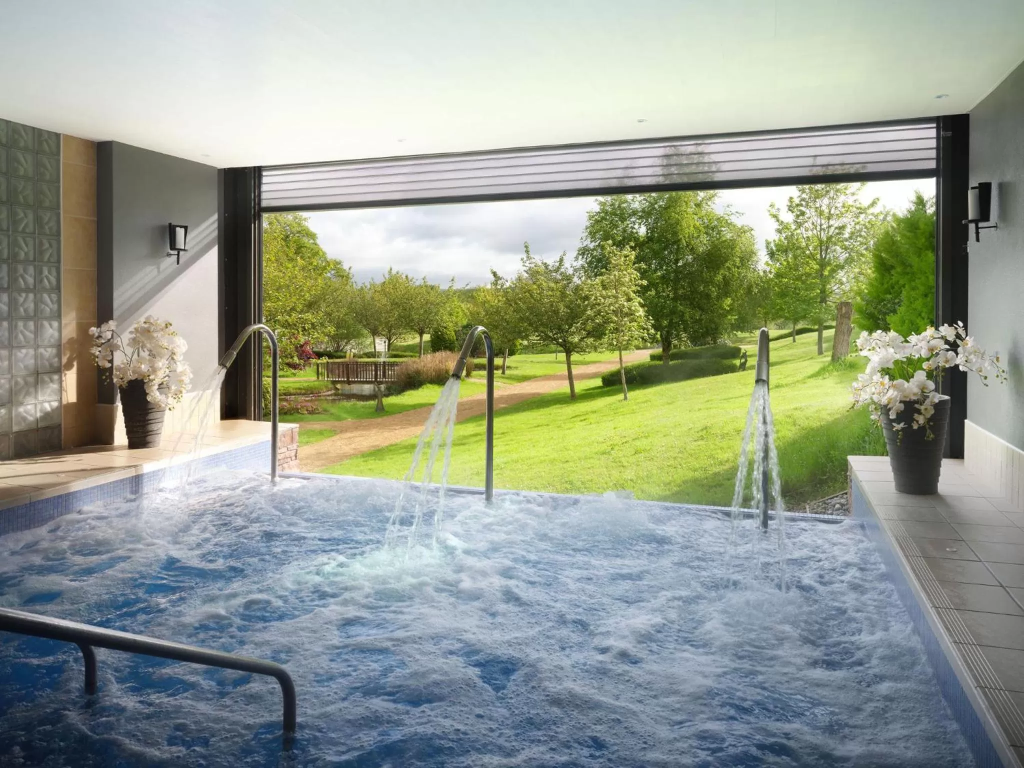 Swimming pool in Lyrath Estate