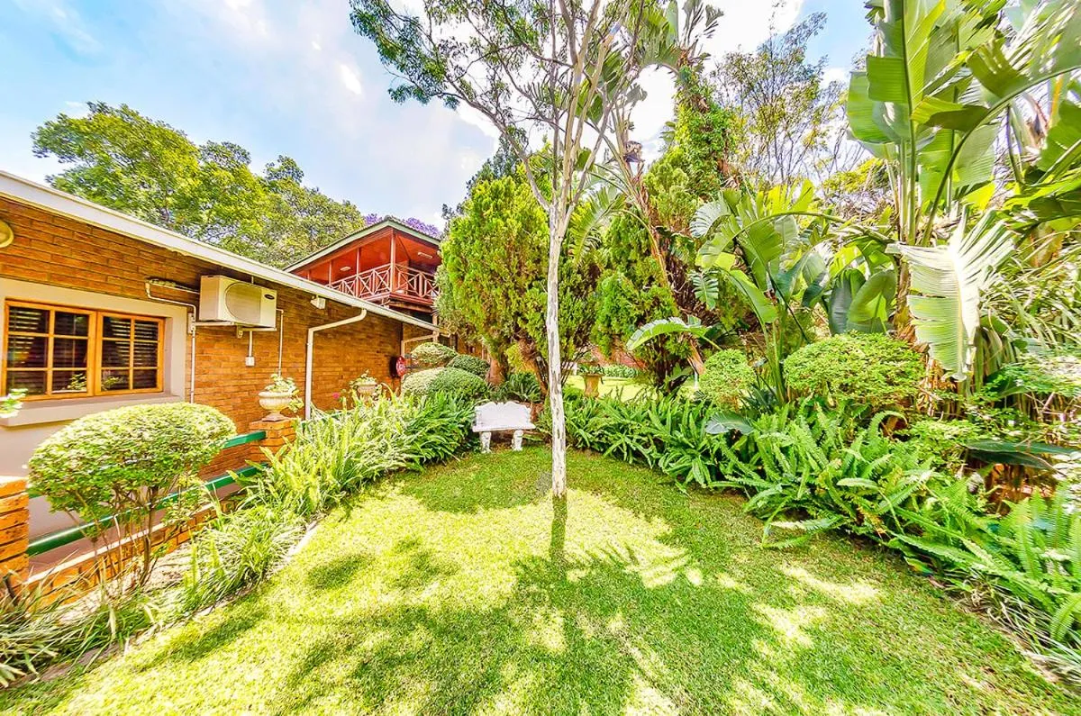 Amper Bo Guest House