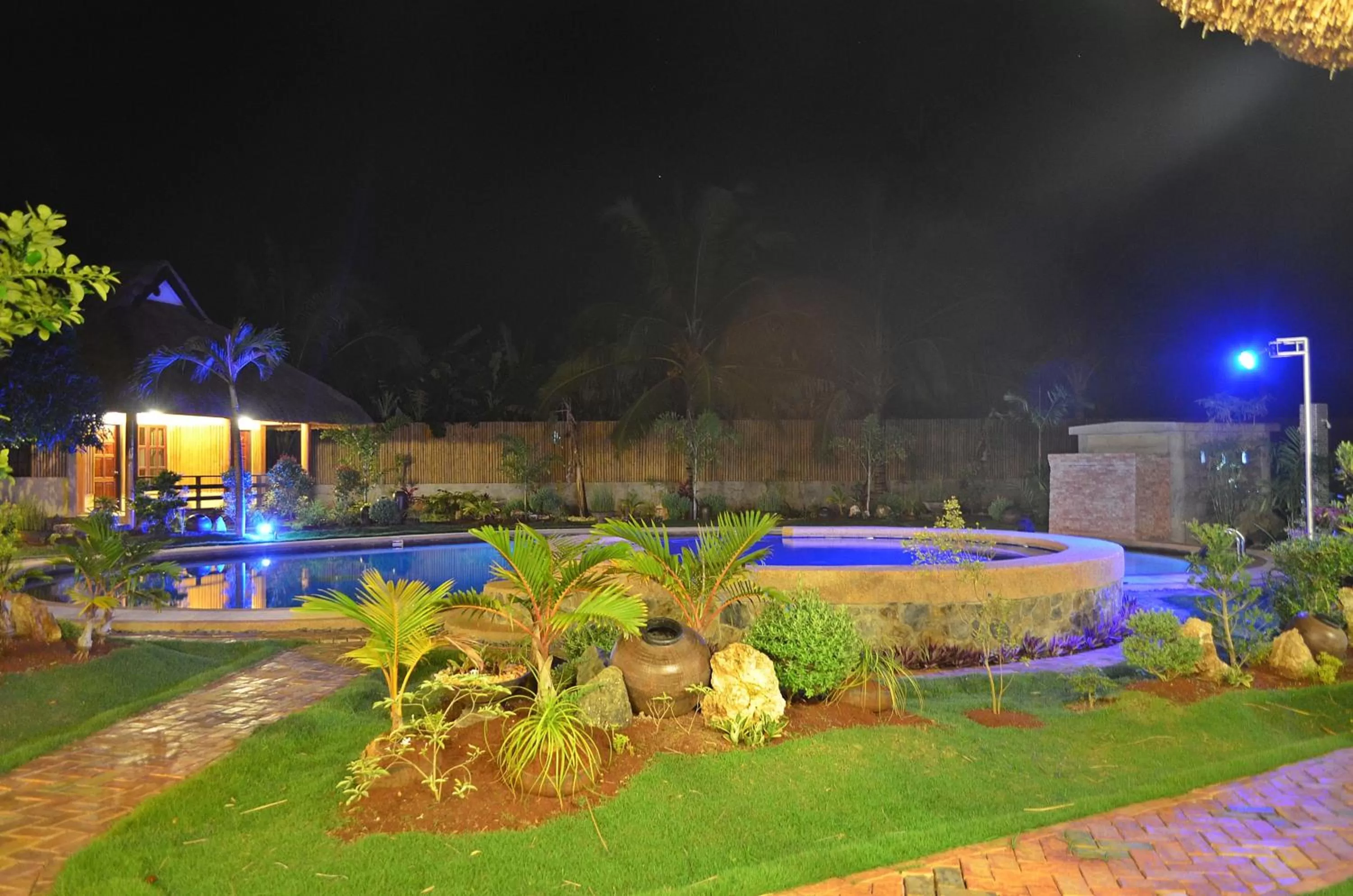 Night in Veraneante Resort