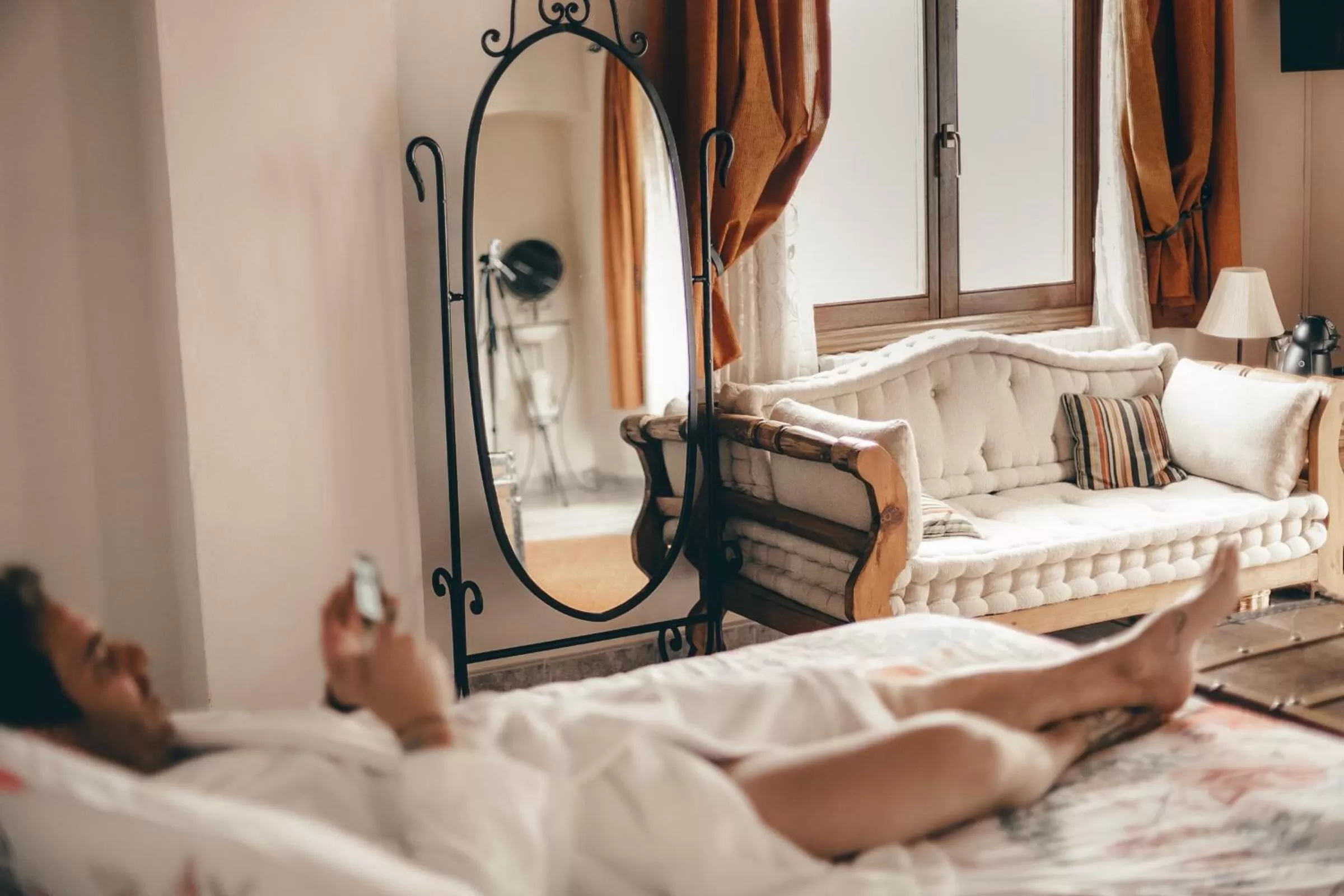 Decorative detail, Bed in Eco Hotel con encanto Masía la Mota B&B