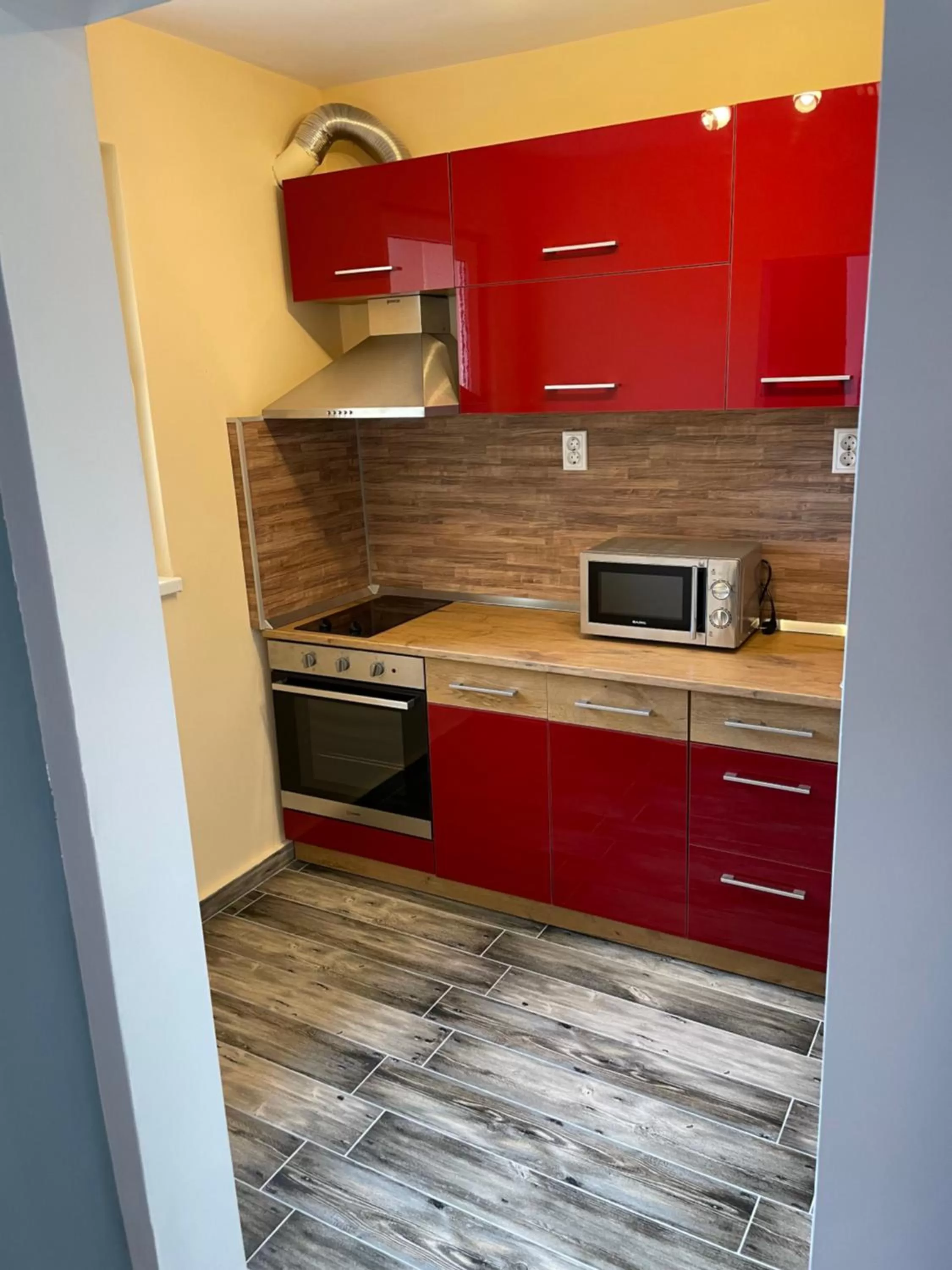 Kitchen/Kitchenette in Family Hotel Malibu