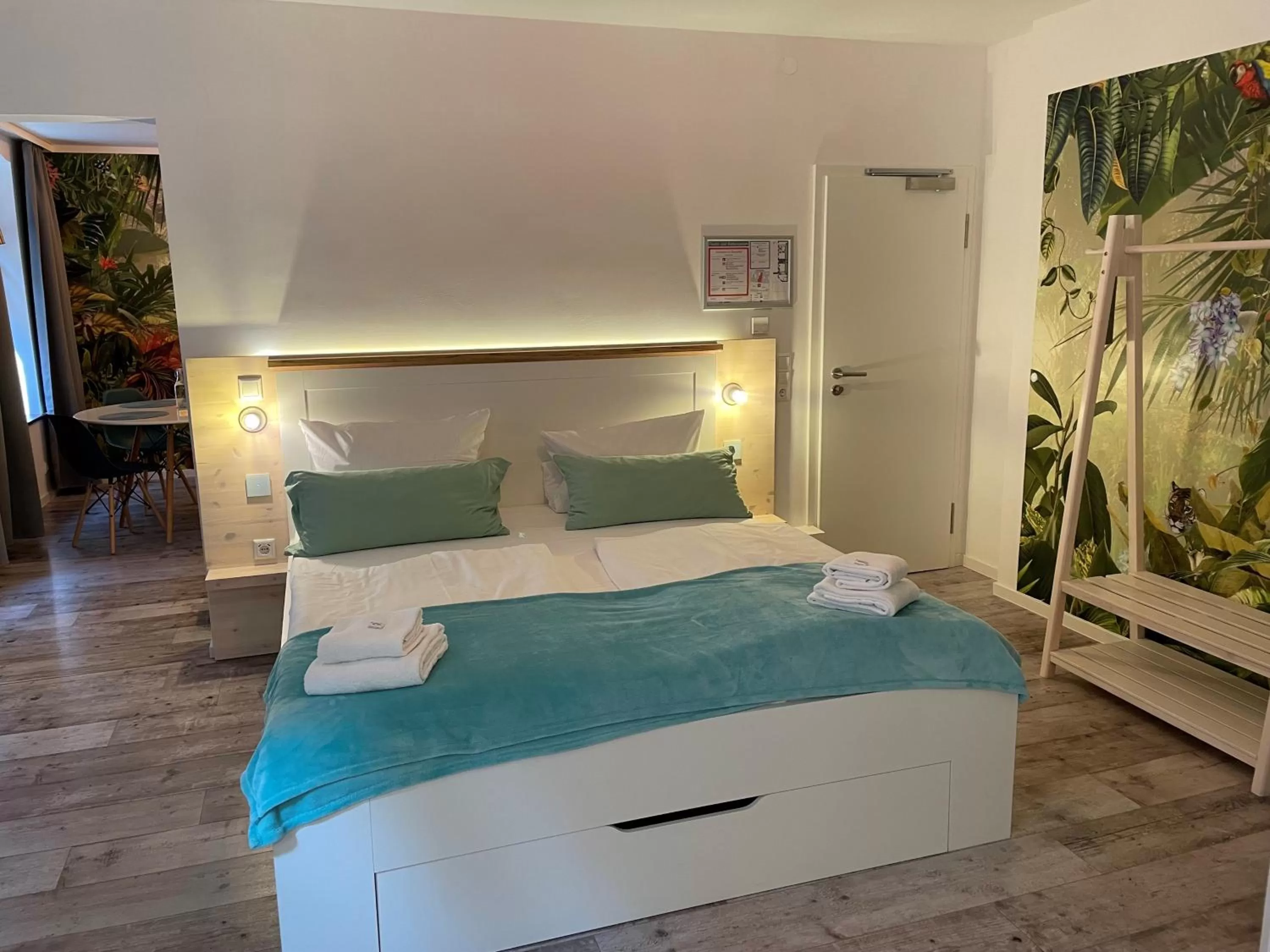 Bedroom, Bed in Aparthotel Walhalla Potsdam