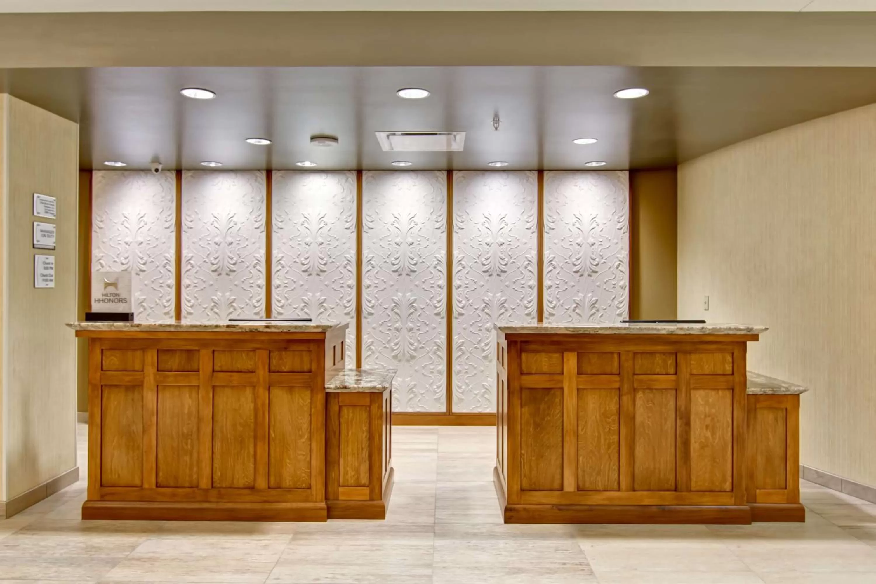 Lobby or reception in Homewood Suites by Hilton Cincinnati-Downtown