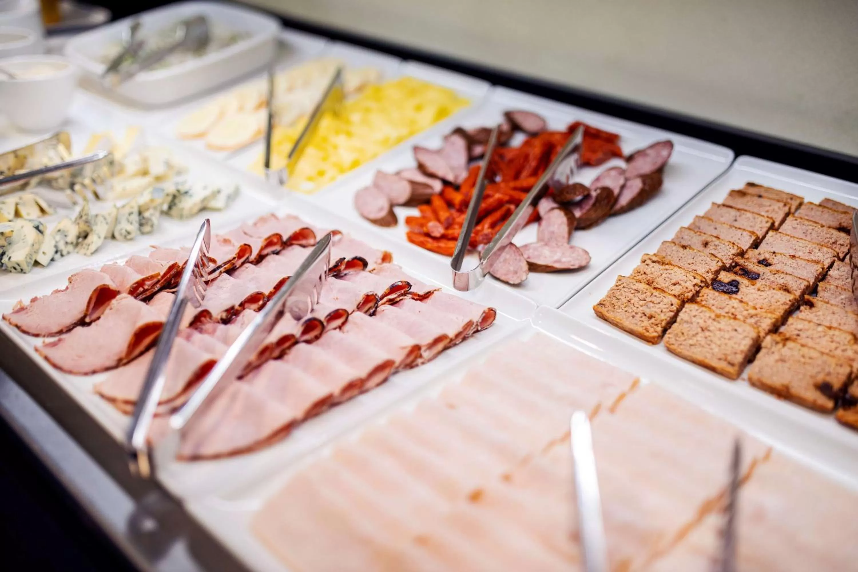 Dining area in DoubleTree by Hilton Krakow Hotel & Convention Center