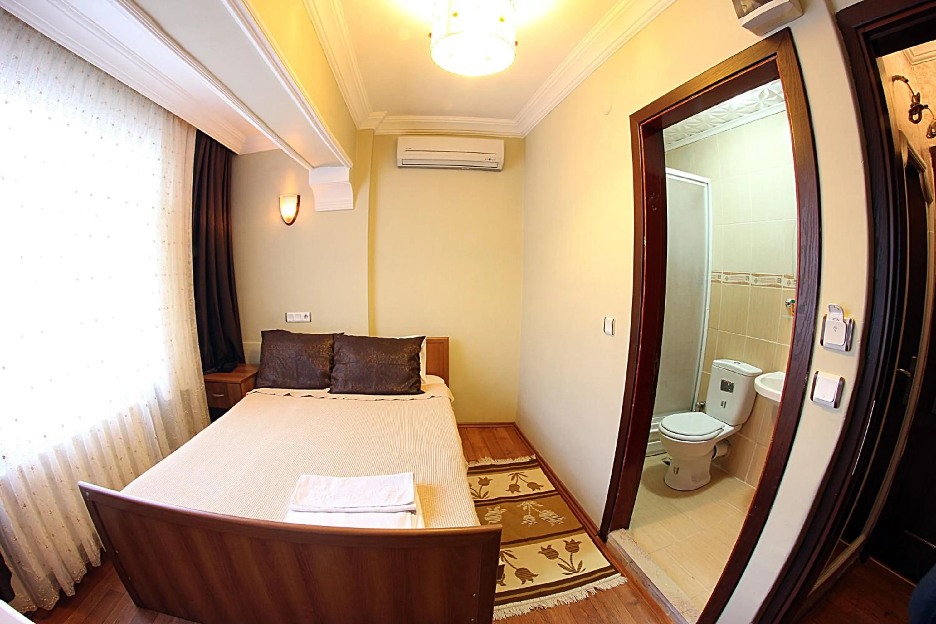 Photo of the whole room, Bed in Paradise Hotel