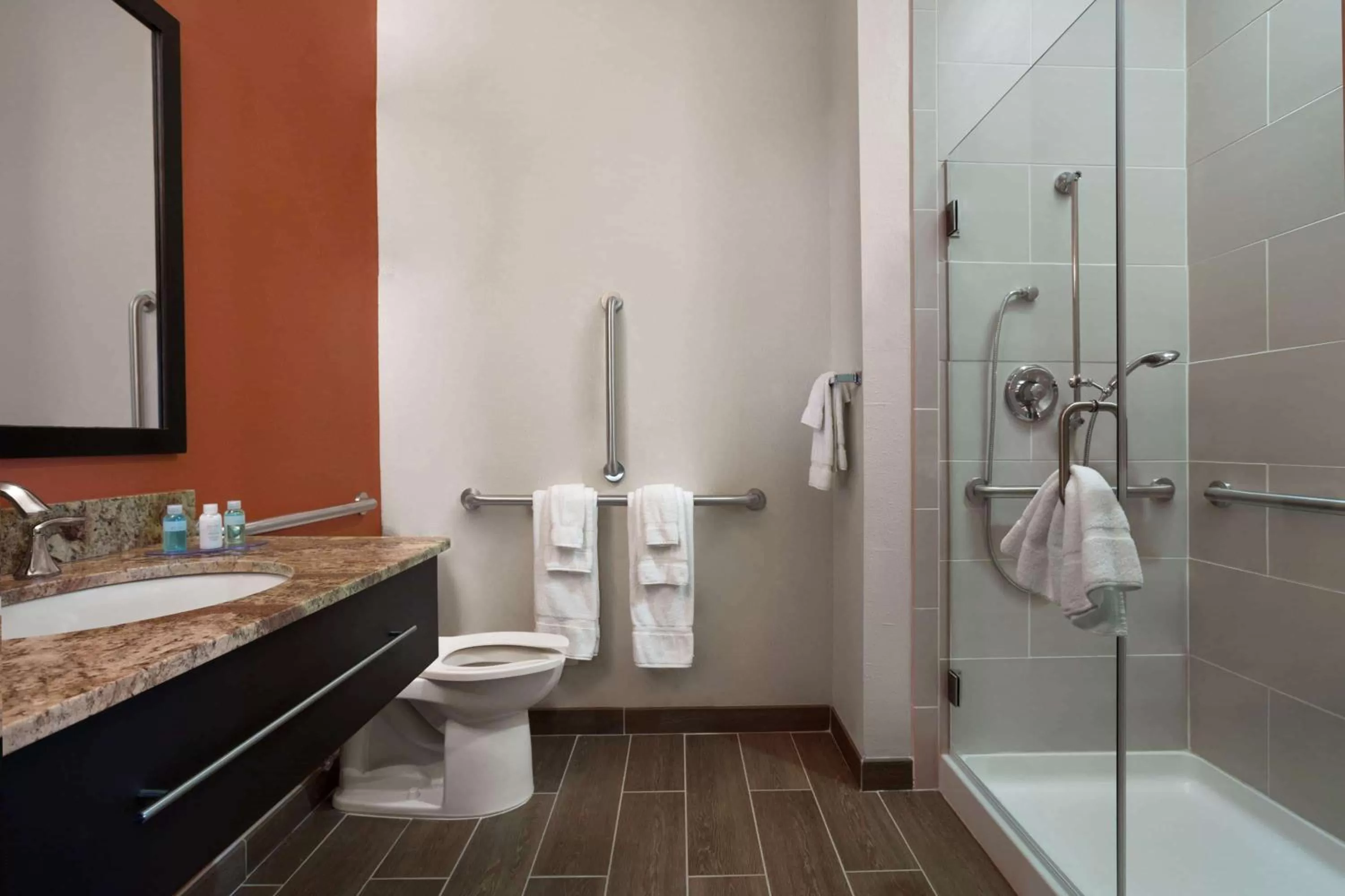 Bathroom in Baymont by Wyndham Hobbs