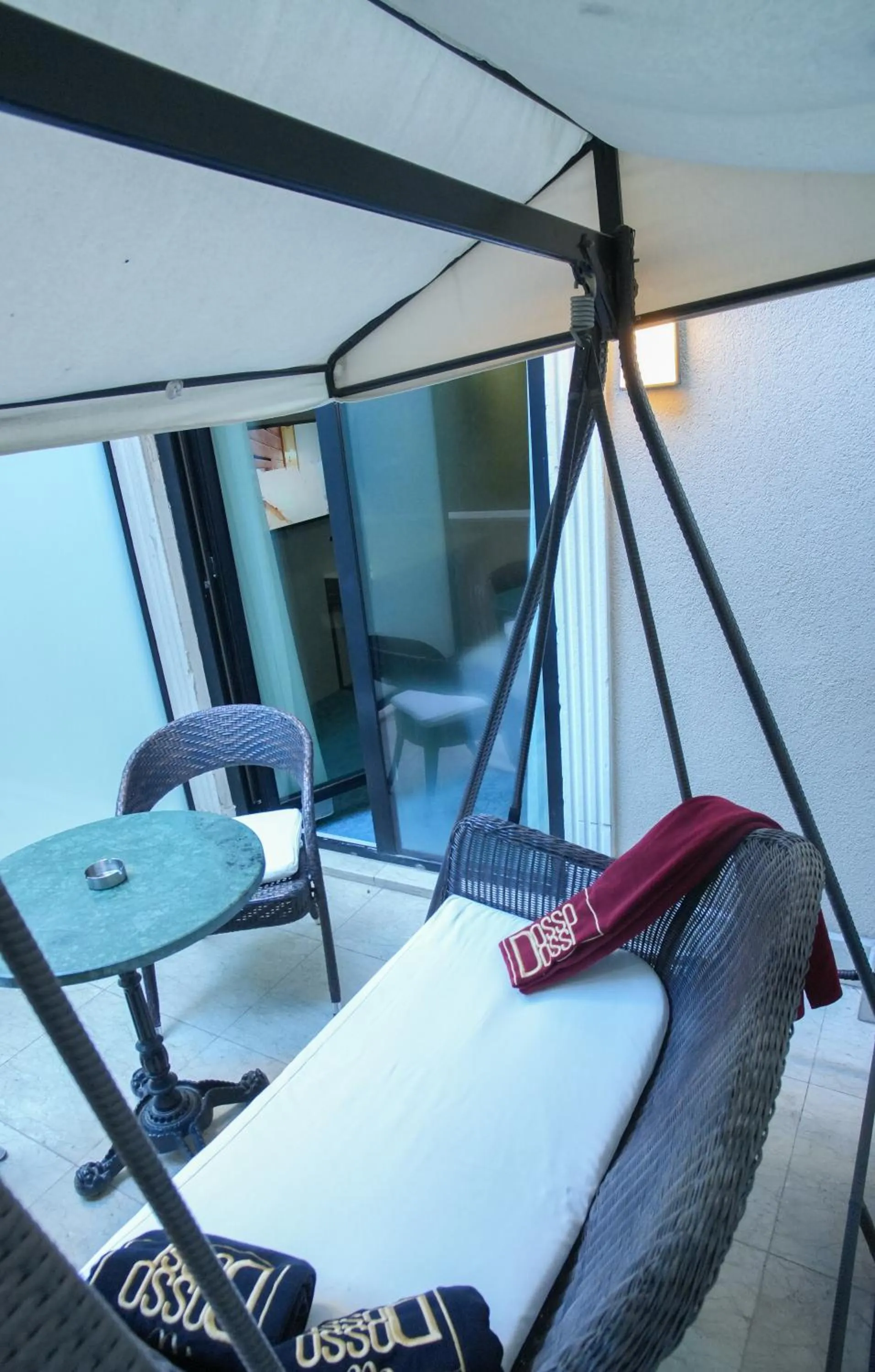 Garden, Bed in Dosso Dossi Hotels Old City