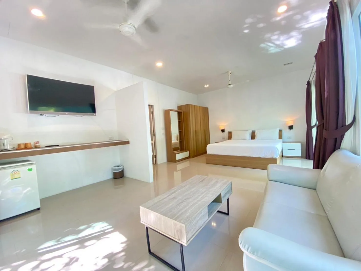 Bedroom in Garden Home Kata