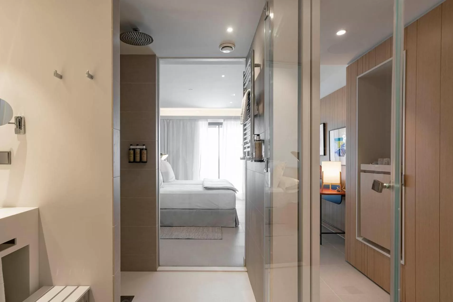 Bathroom, Bed in Parador de Aiguablava