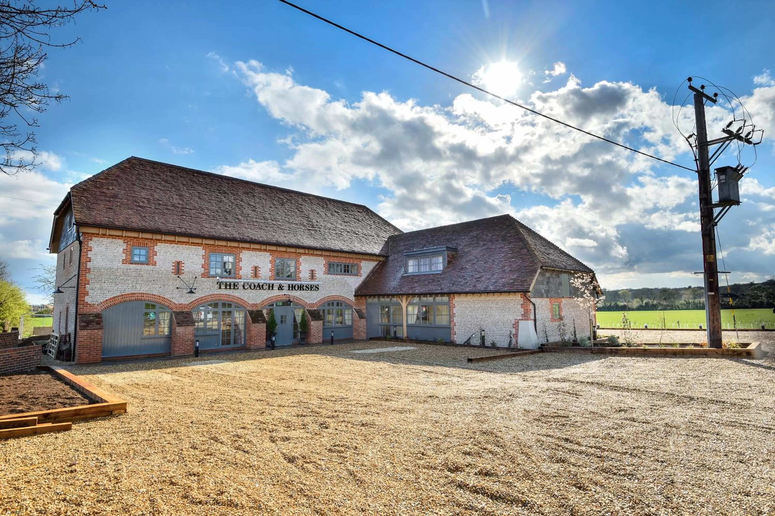 Facade/entrance, Property Building in The Coach and Horses