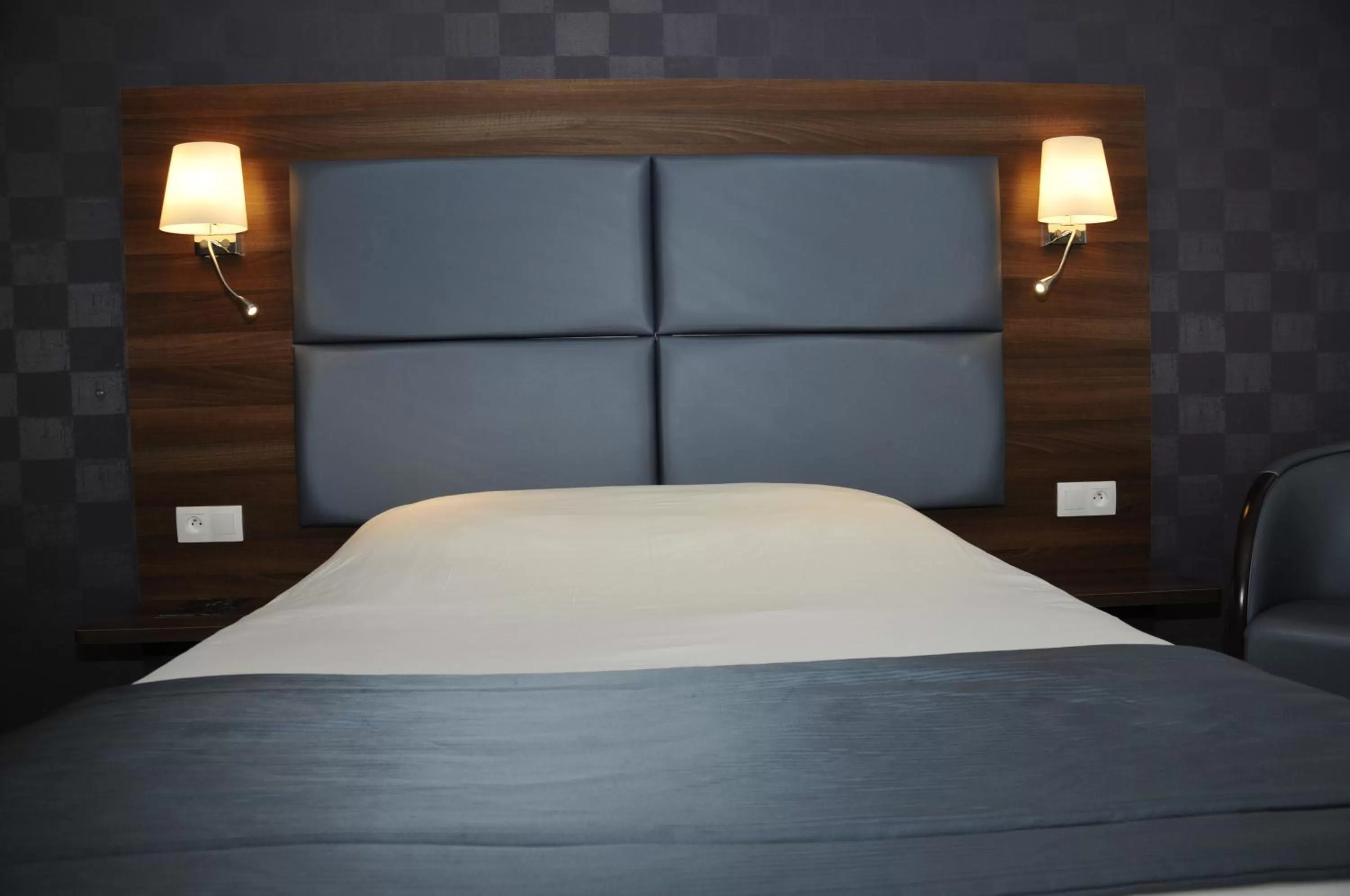 Photo of the whole room, Bed in Hôtel et Restaurant Aster, Saint-Avold Nord