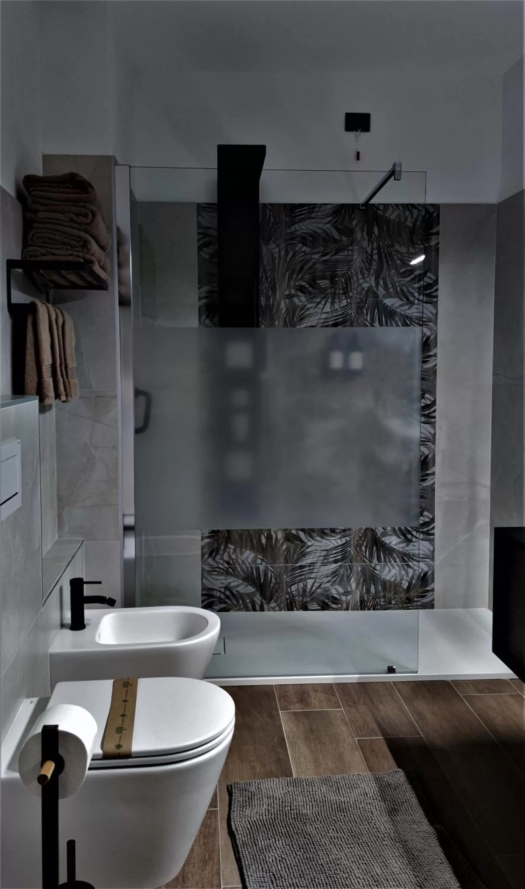 Shower in Hotel Emiliana