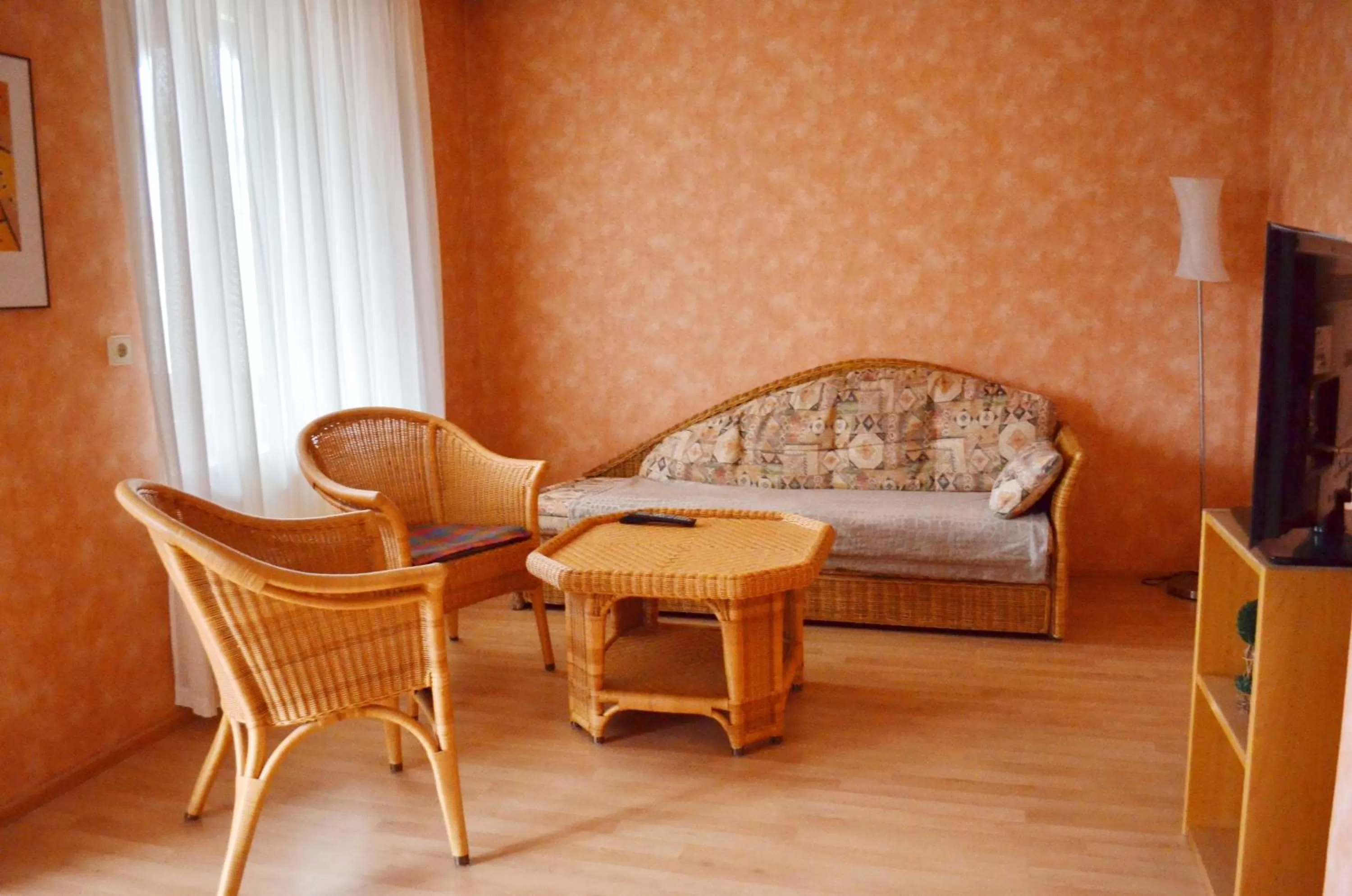 Living room in Alte Post - Hotel Am Rhein-Ufer Laufenburg