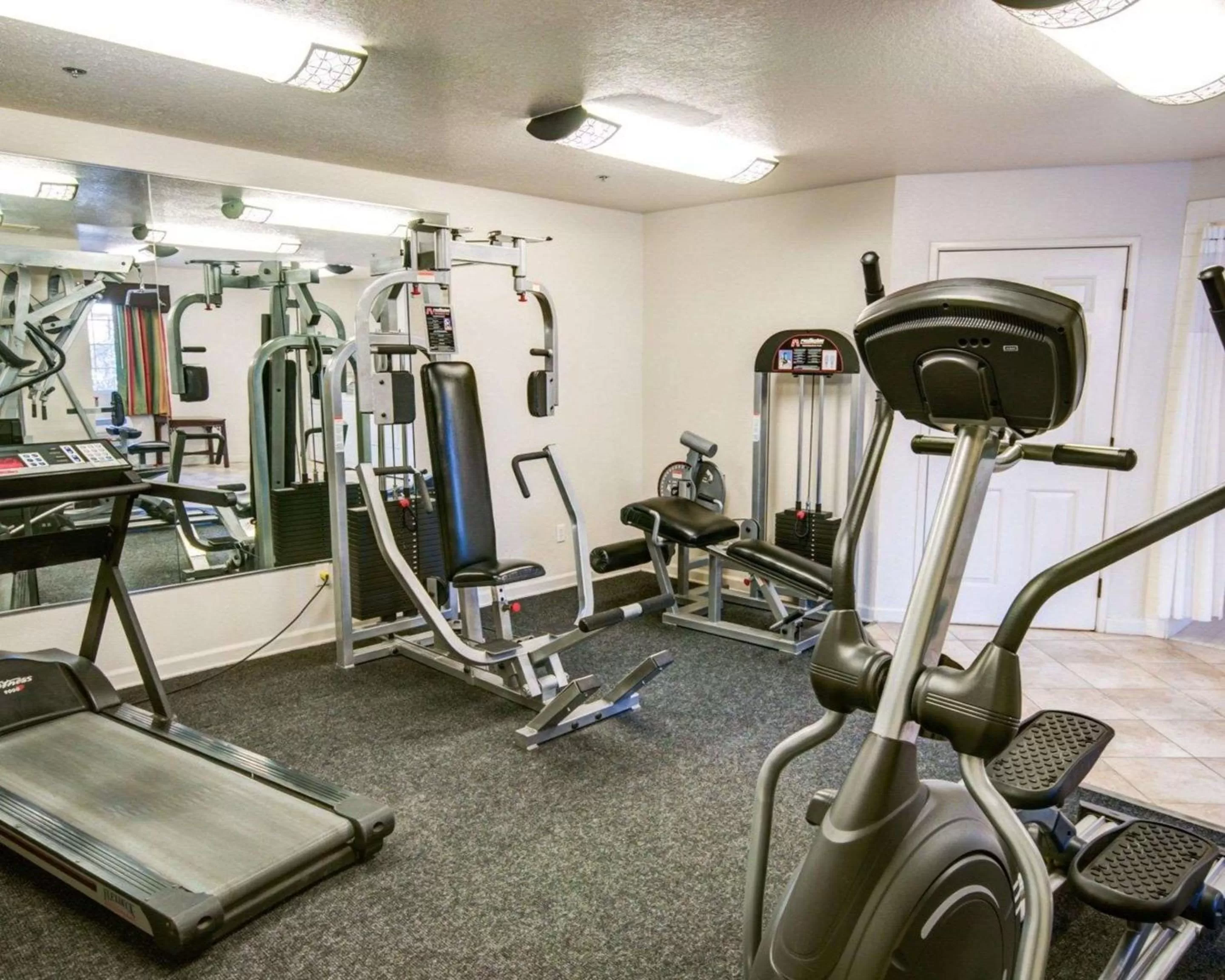 Fitness centre/facilities in Comfort Inn Redding Near I-5