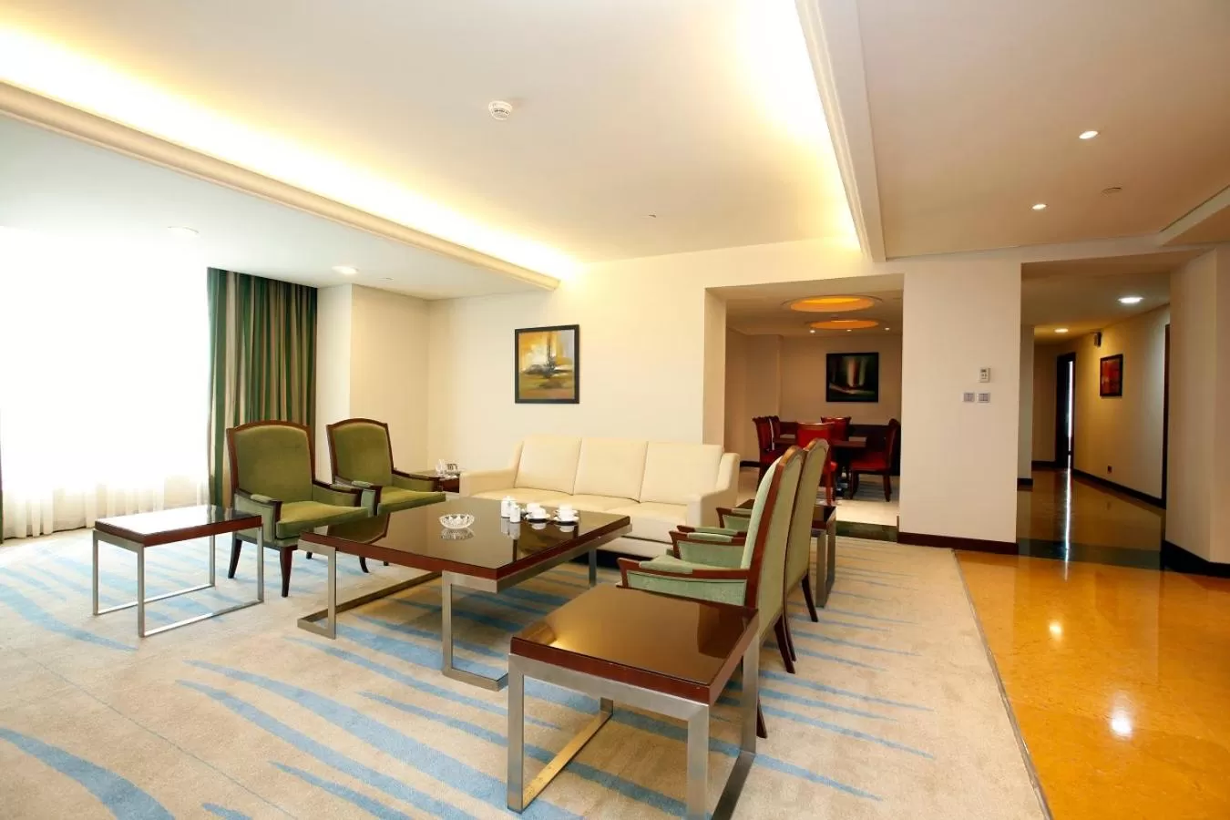 TV and multimedia in Holiday Inn Olaya by IHG