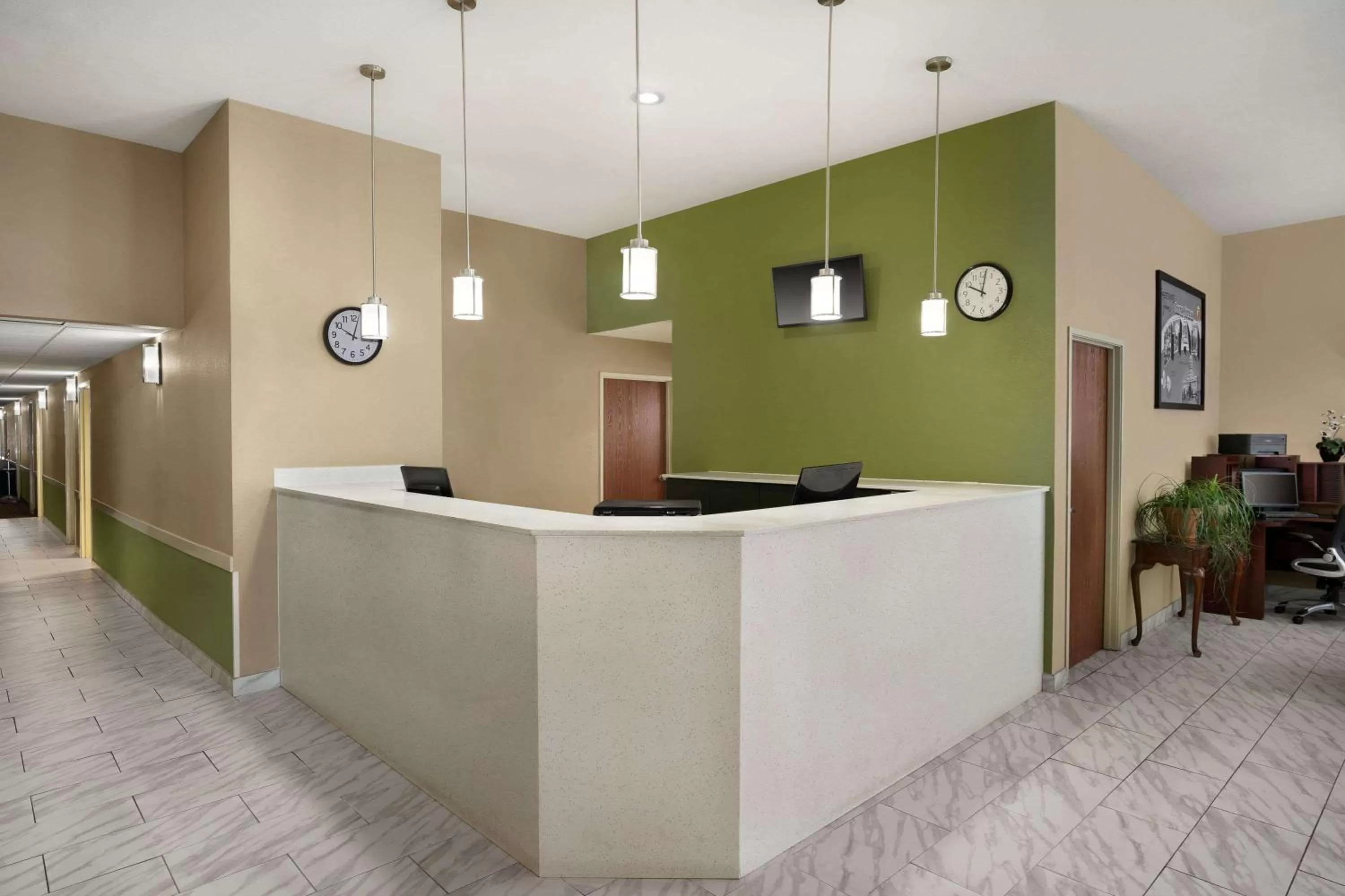 Lobby or reception in Super 8 by Wyndham S Jordan/Sandy/Slc Area