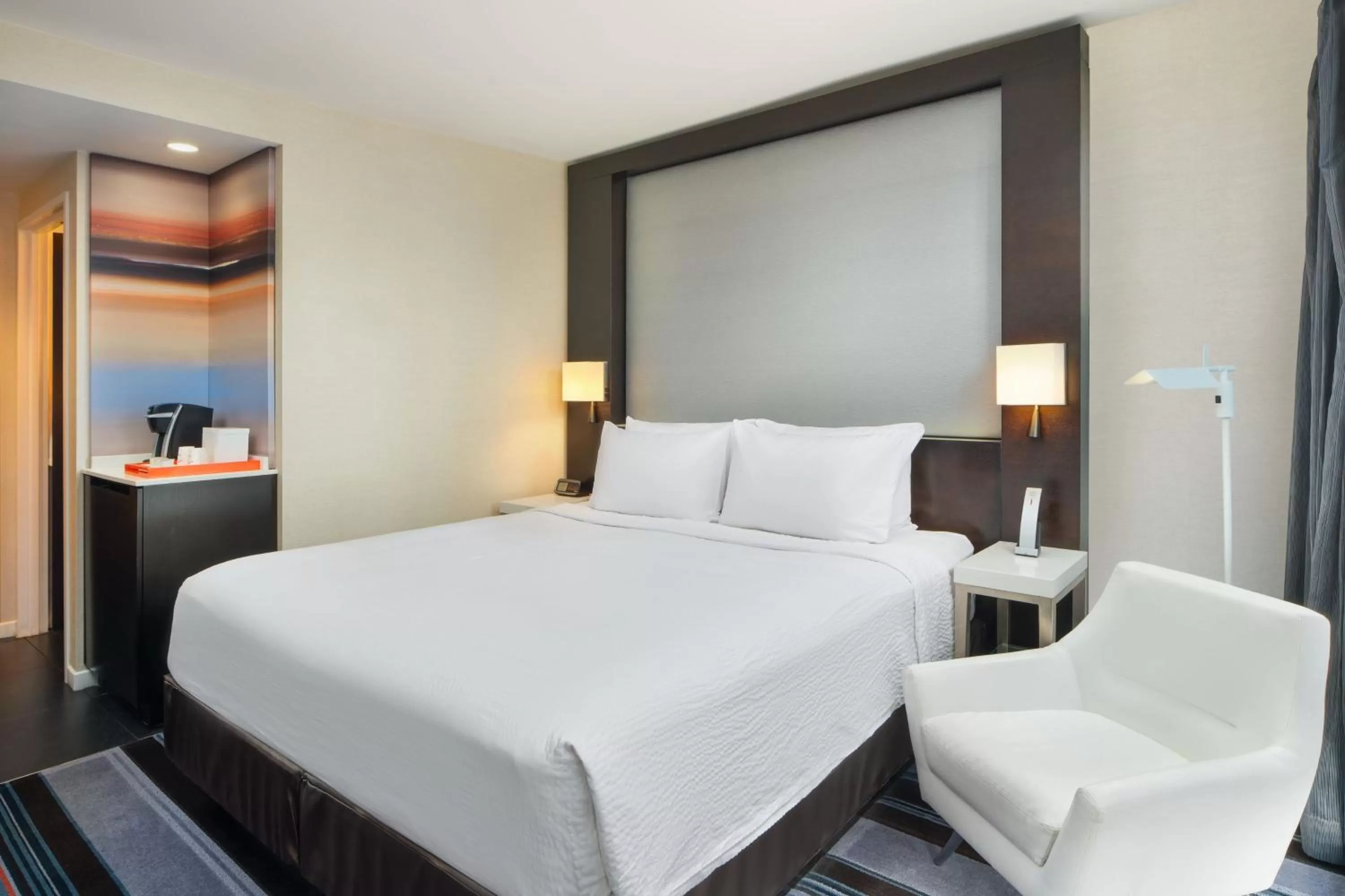 King or Queen Room with City View - Hearing Accessible in Courtyard by Marriott New York Manhattan/Central Park