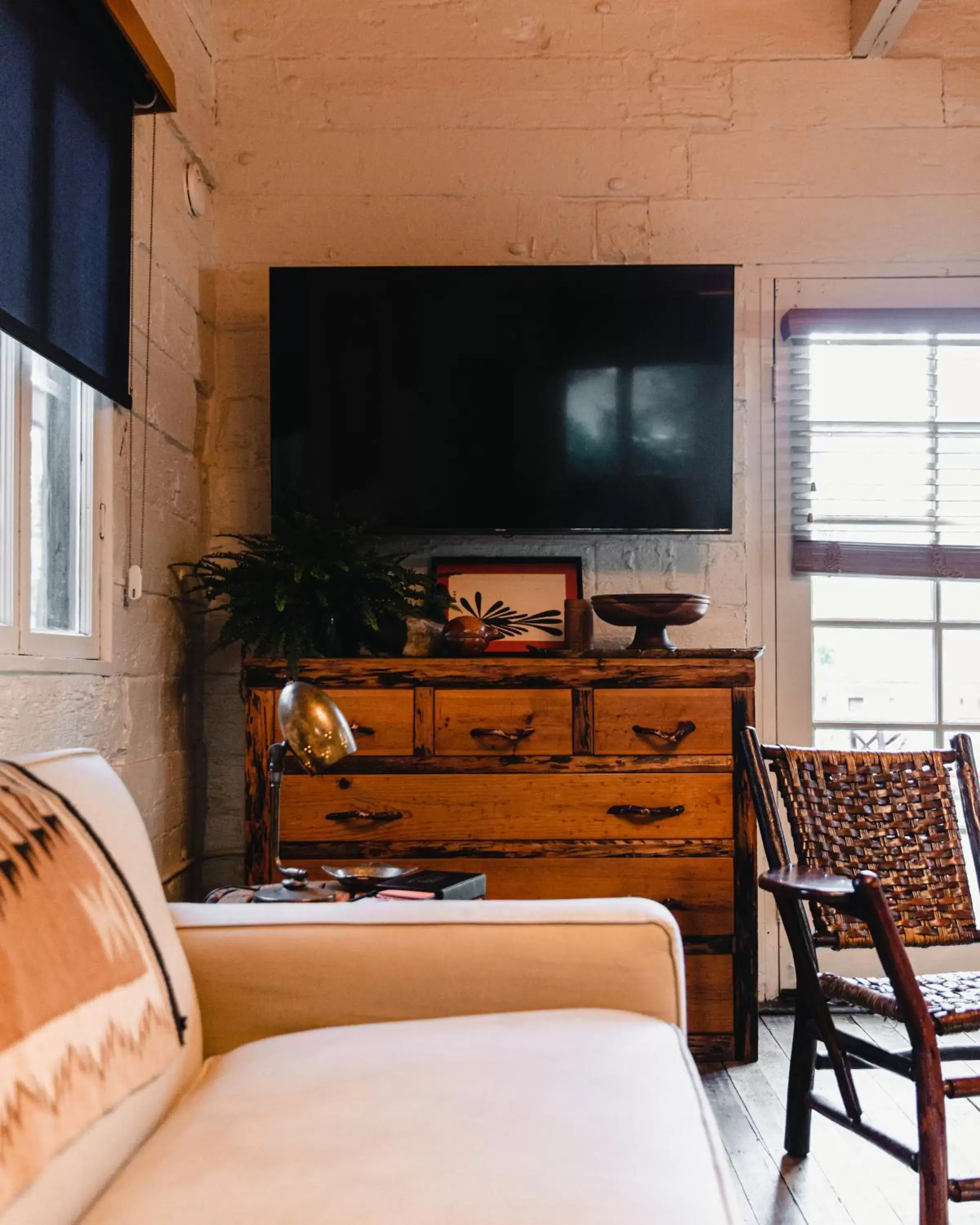 Deluxe Bungalow in The Fireside Inn Deluxe Bungalow in The Fireside Inn