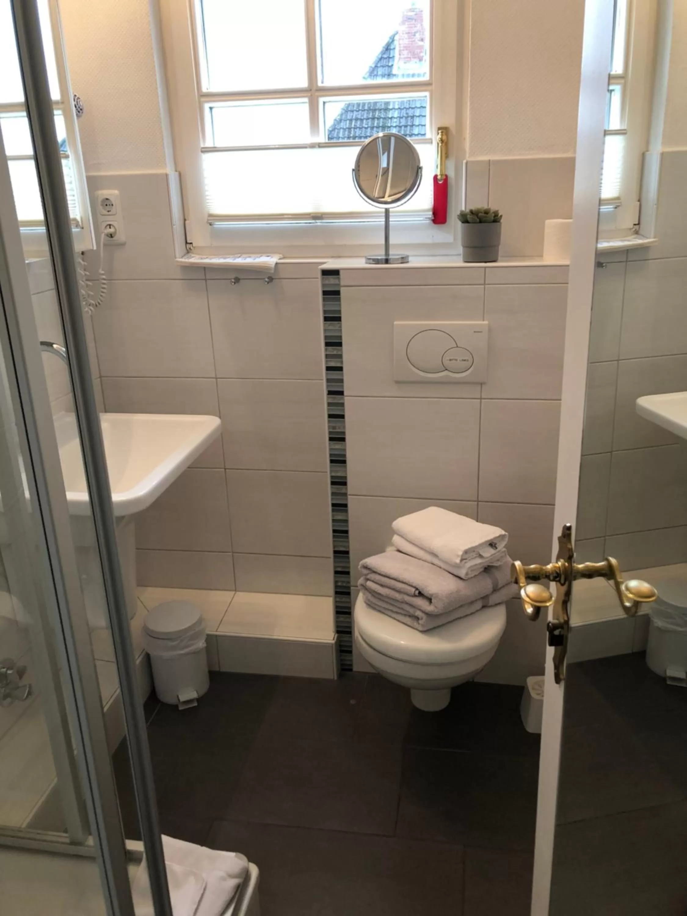 Bathroom in Hotel garni Seeluft Büsum