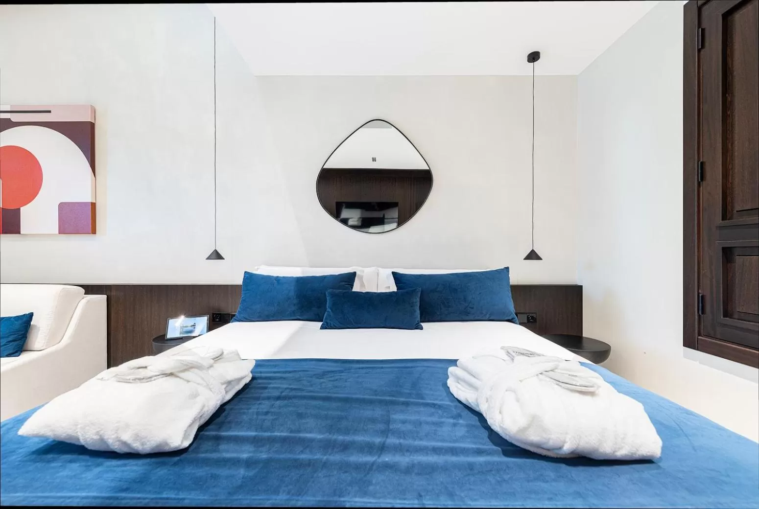 Bed in Fahana - Gay Men Only