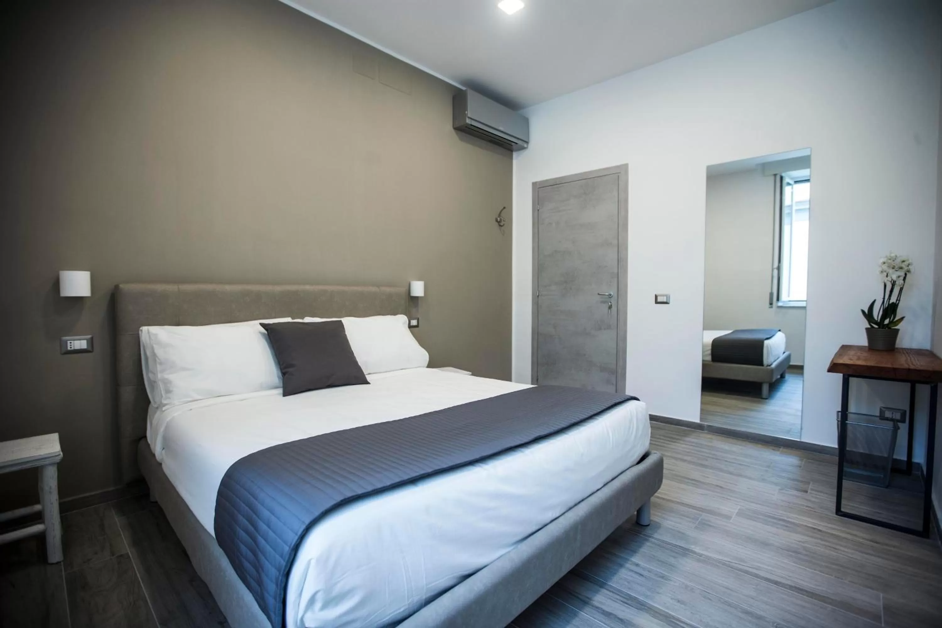 Bedroom, Bed in GB Central Station Napoli