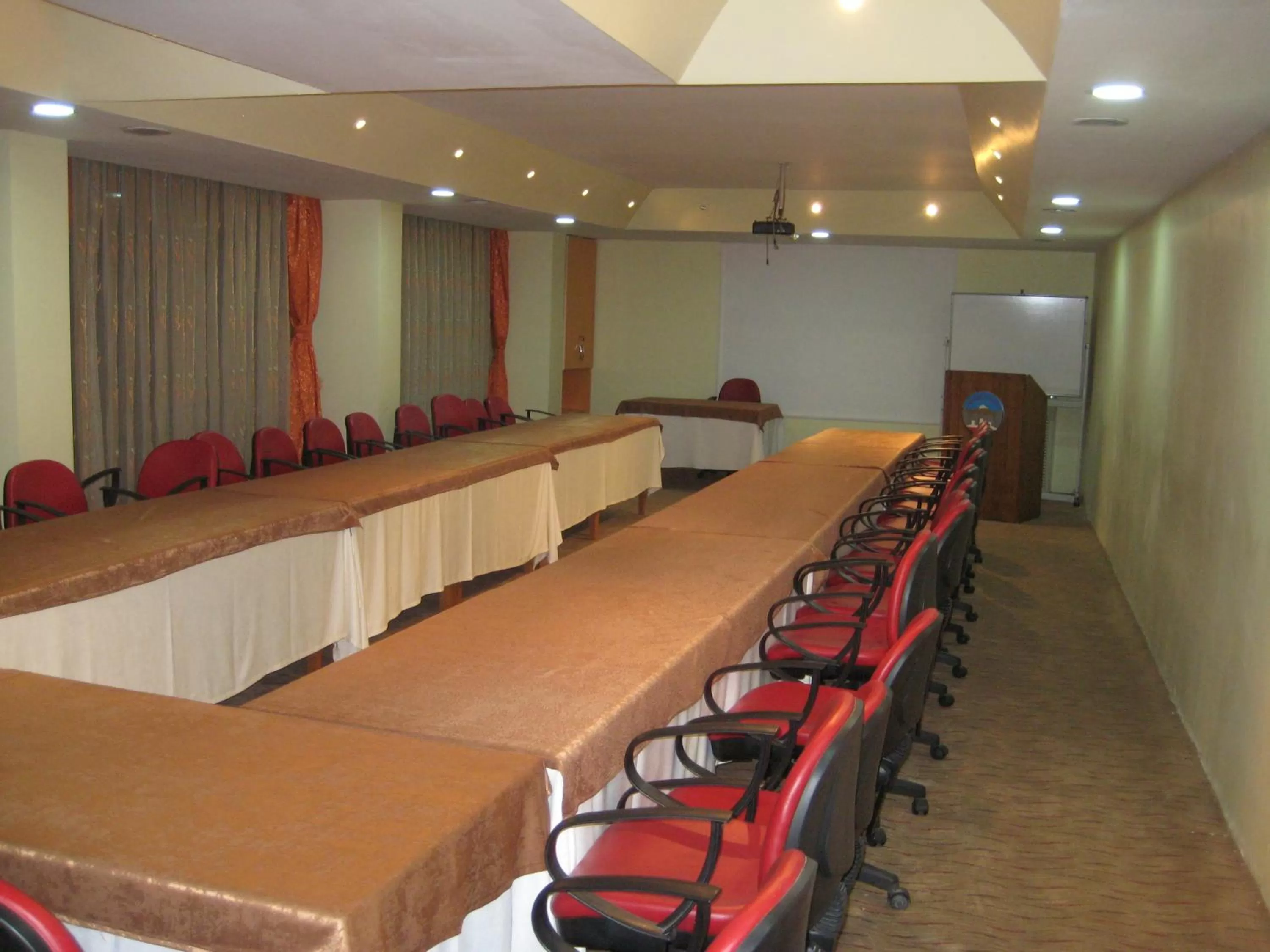 Meeting/conference room, Business Area/Conference Room in Miroglu Hotel