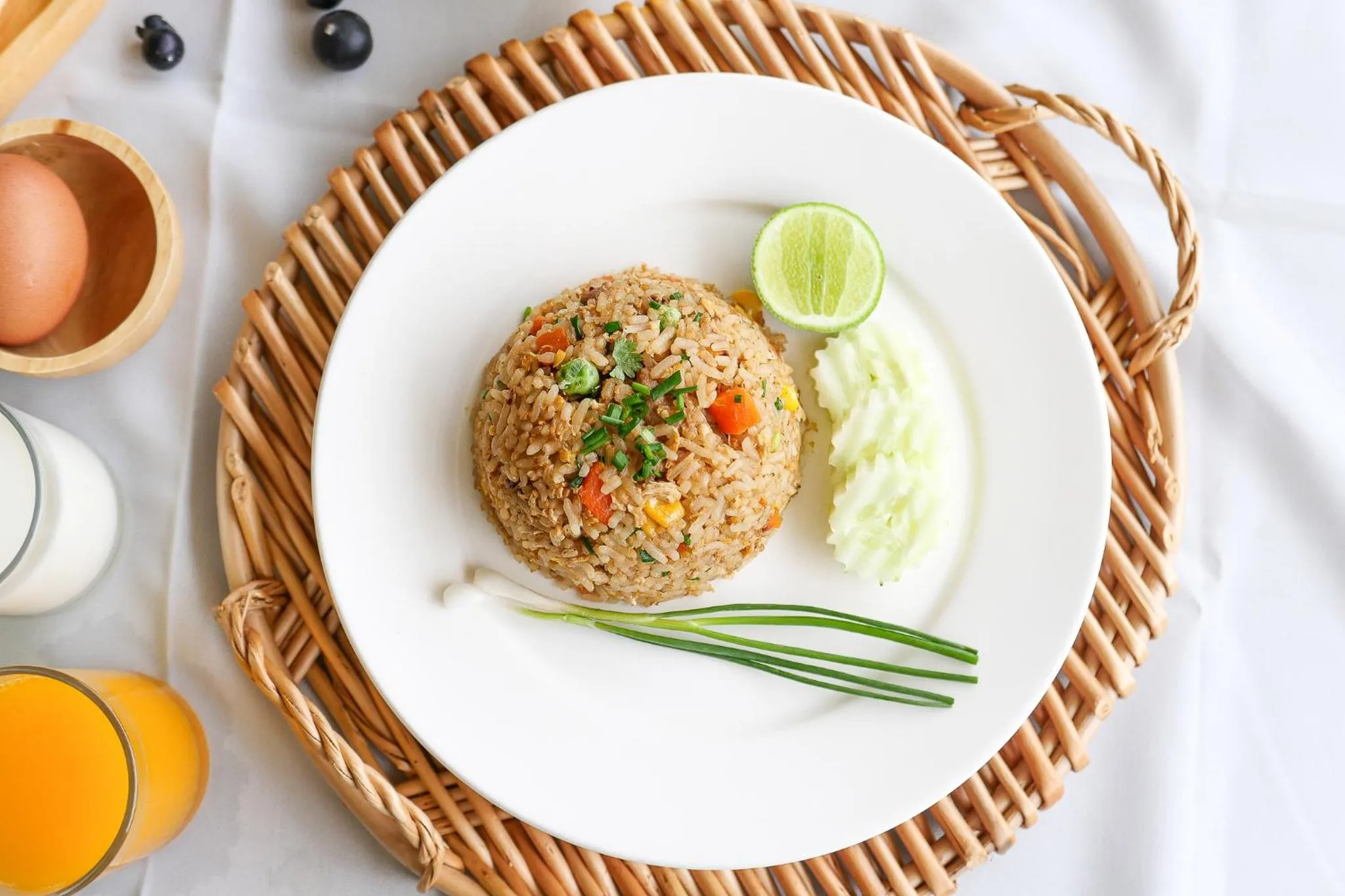 Food and drinks in AU Place Hotel