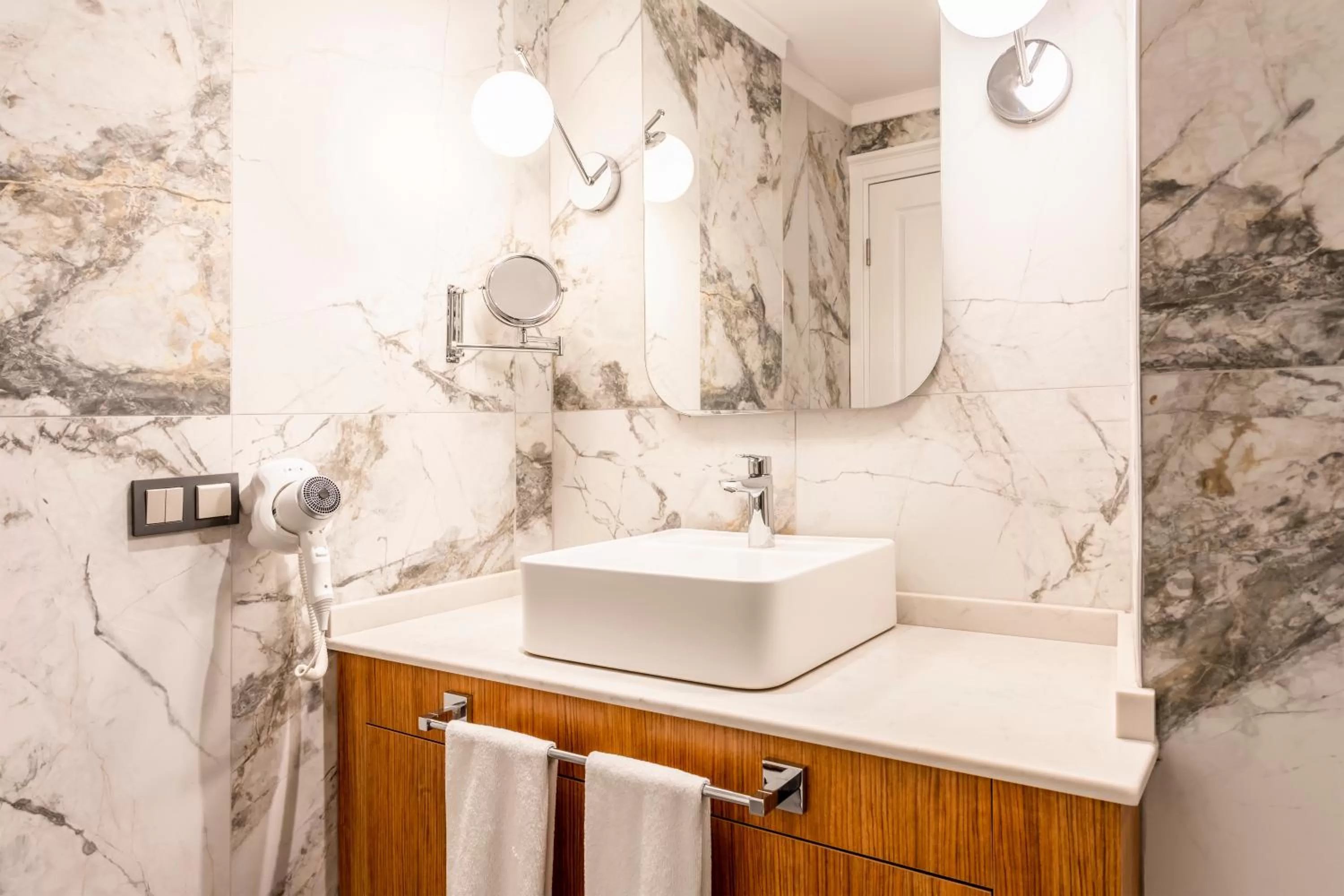 Bathroom in Grand Hotel de Pera