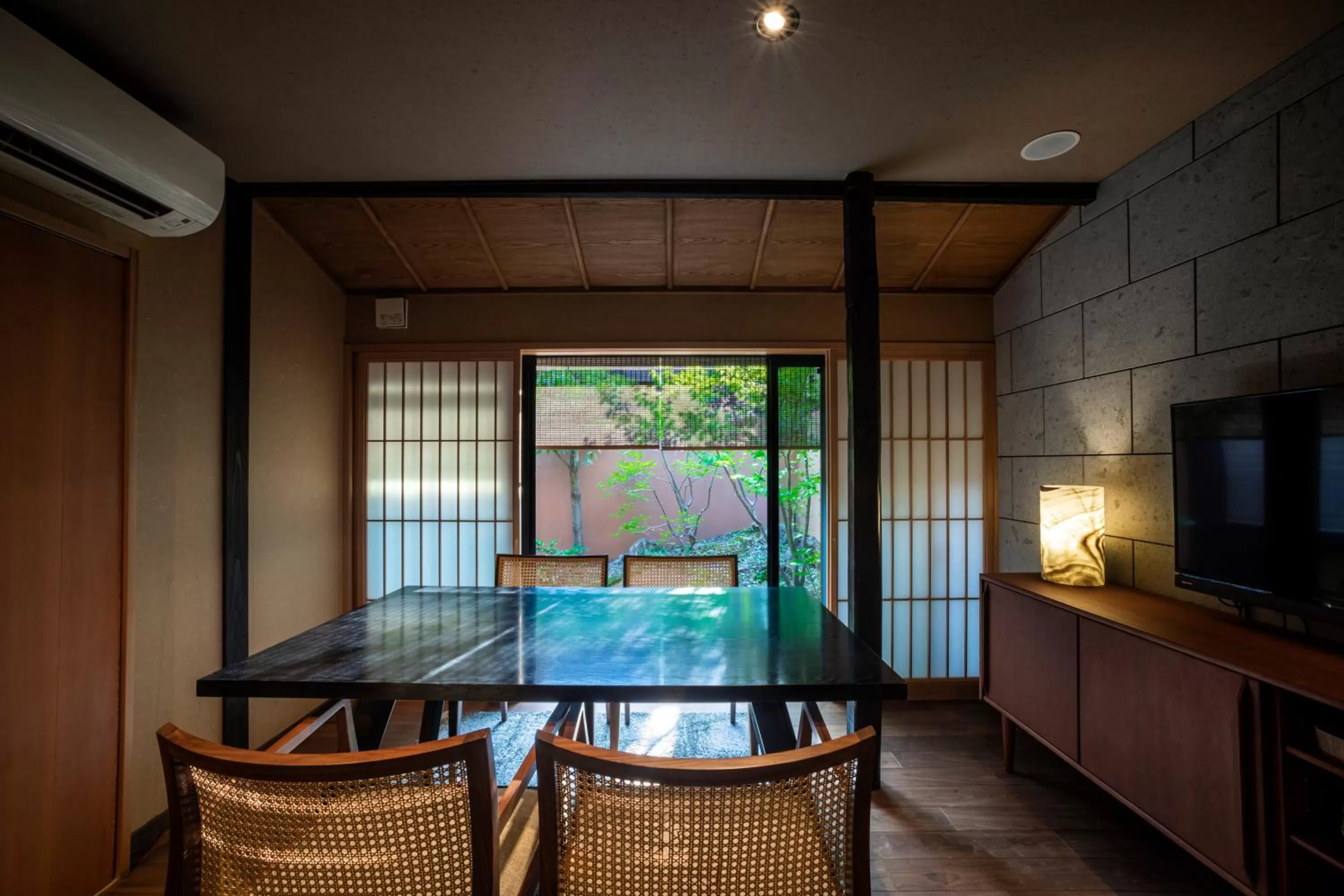 Photo of the whole room in Rinn Machiya Kuon
