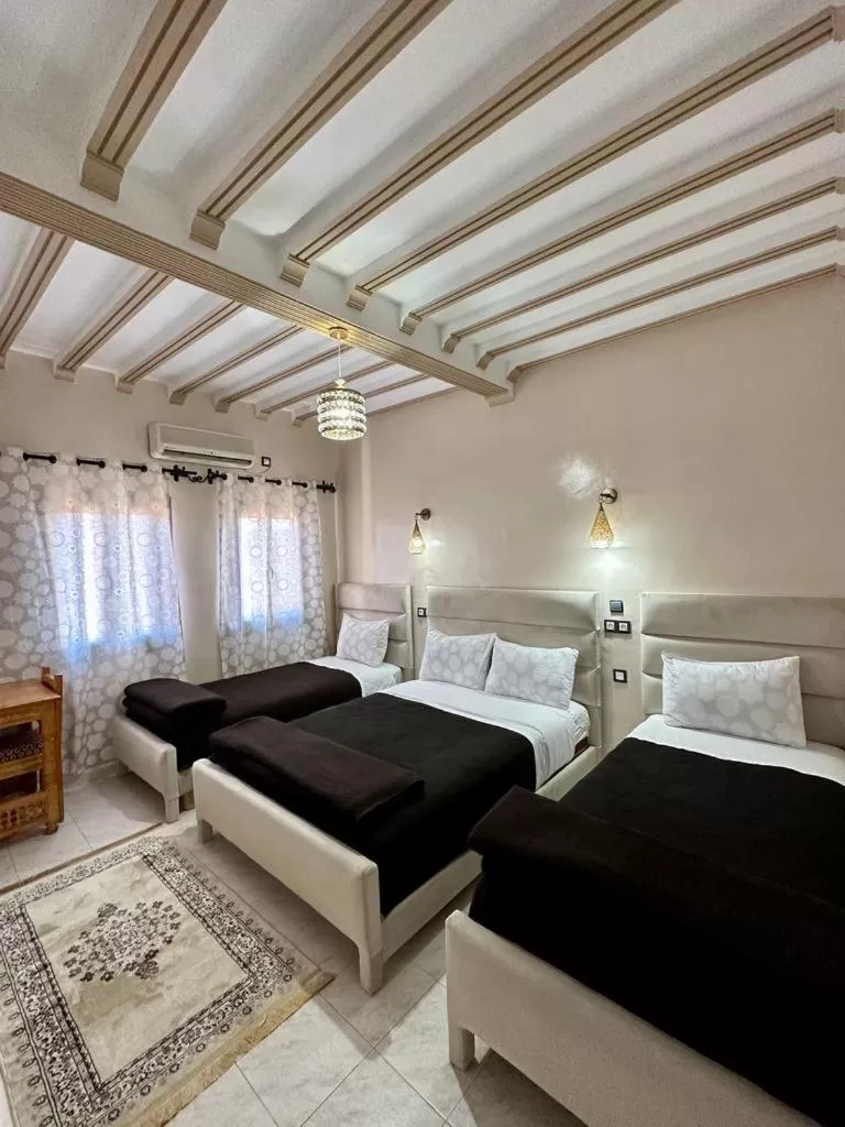 Bed in Hôtel Restaurant Zaghro