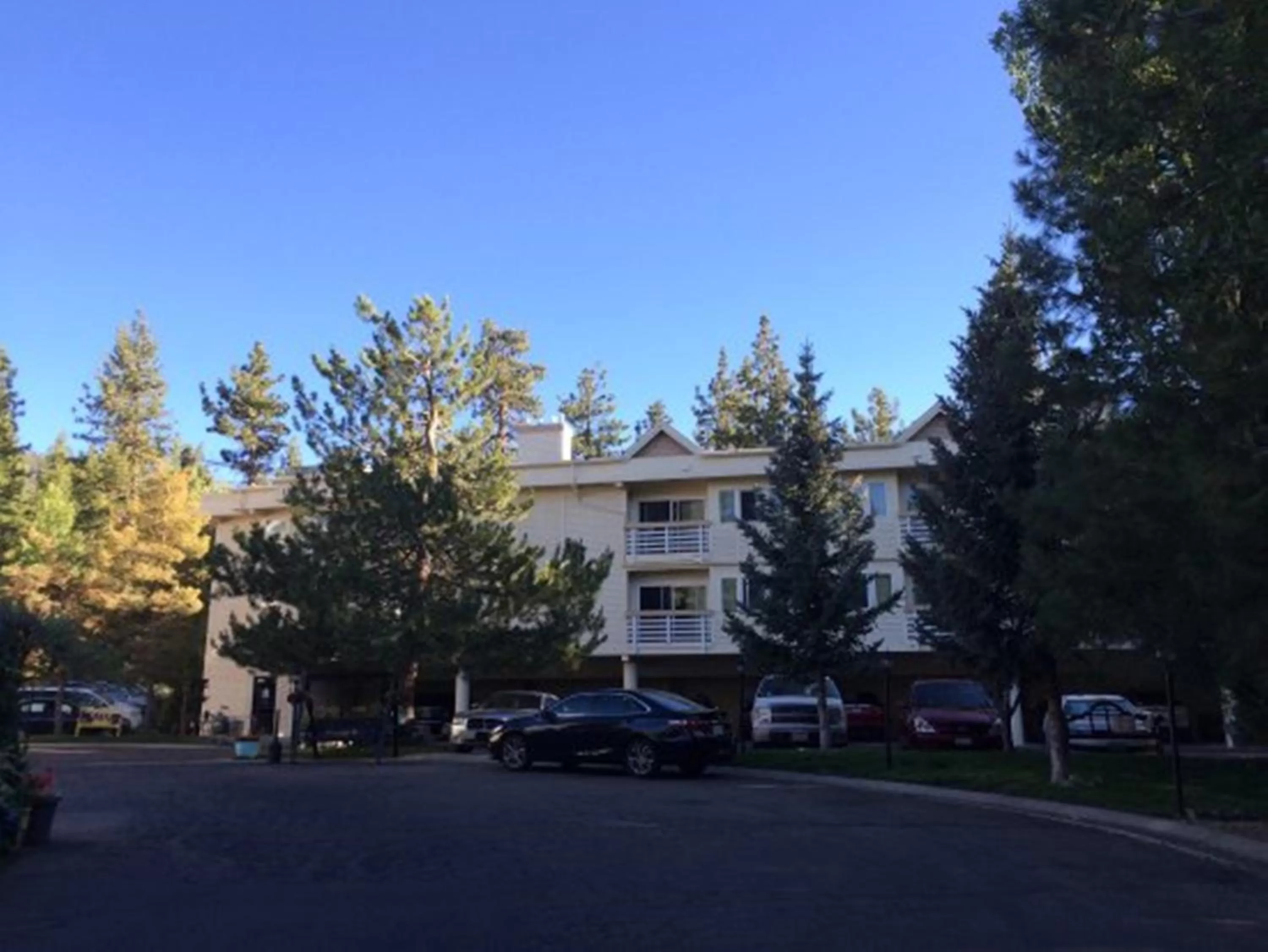 Property building in Lodge at Kingsbury Crossing