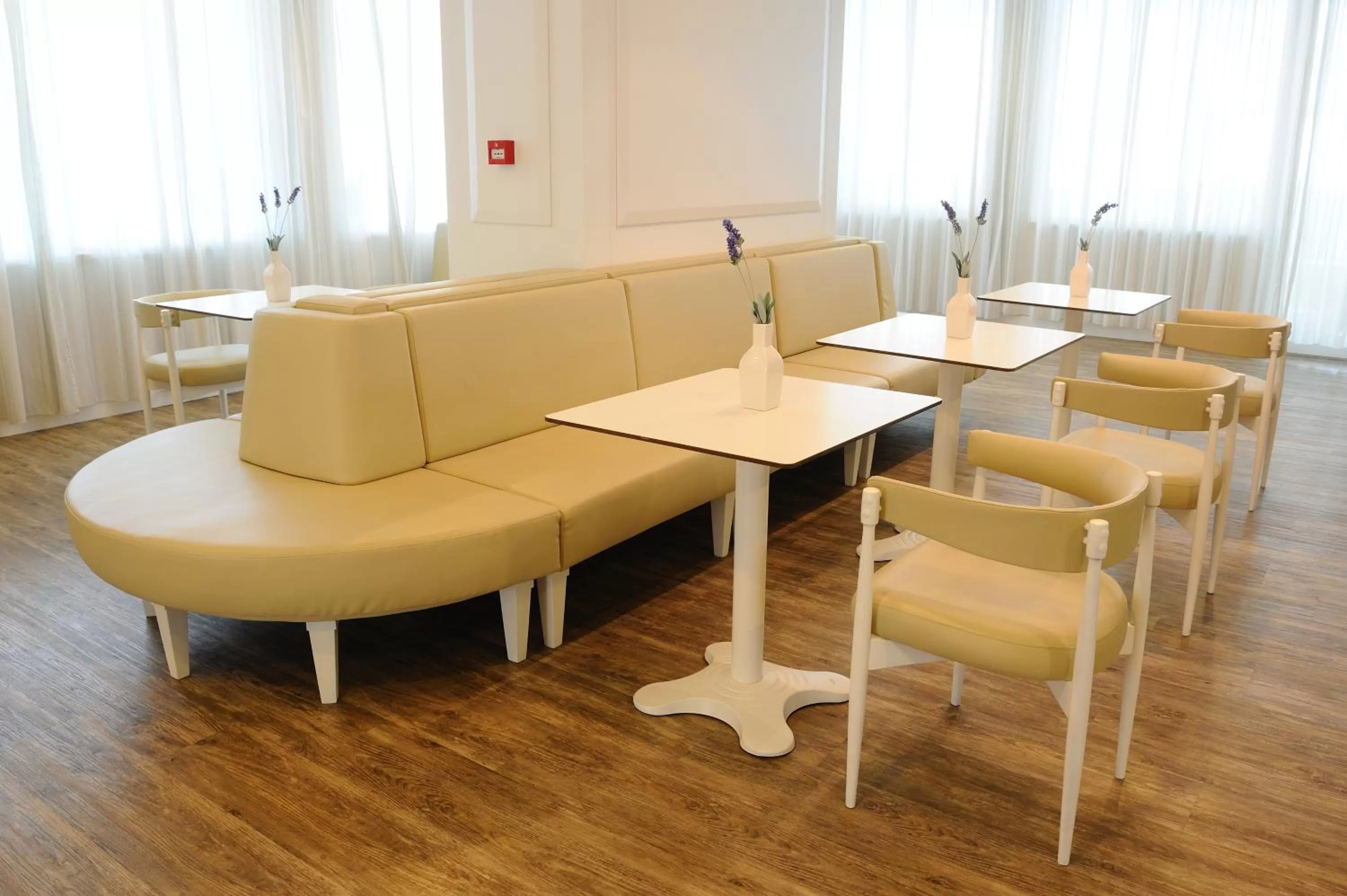 Communal lounge/ TV room in Hotel Cristallo